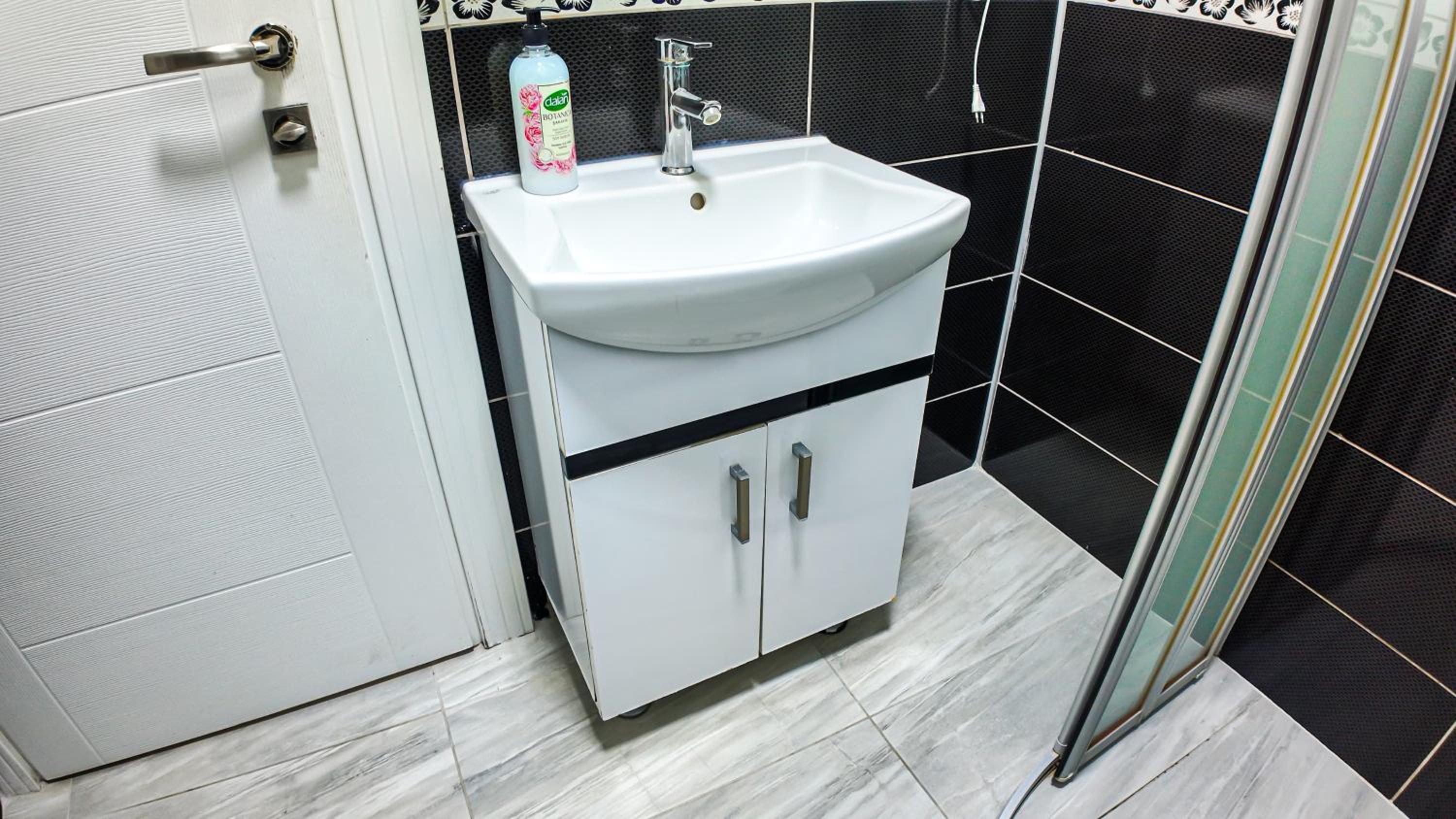 Güden-Pearl - Image 76