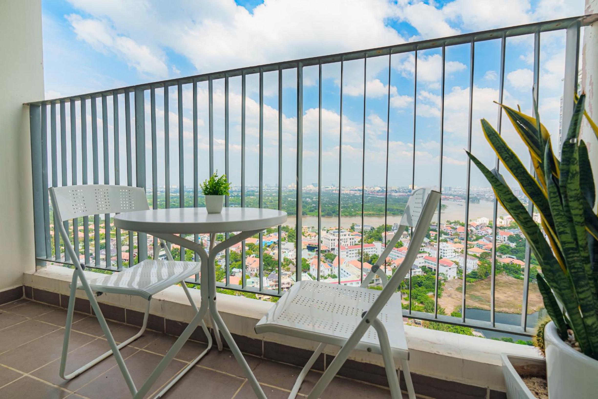 ambiHOME 3BR 2WC in Masteri Thao Dien District 2