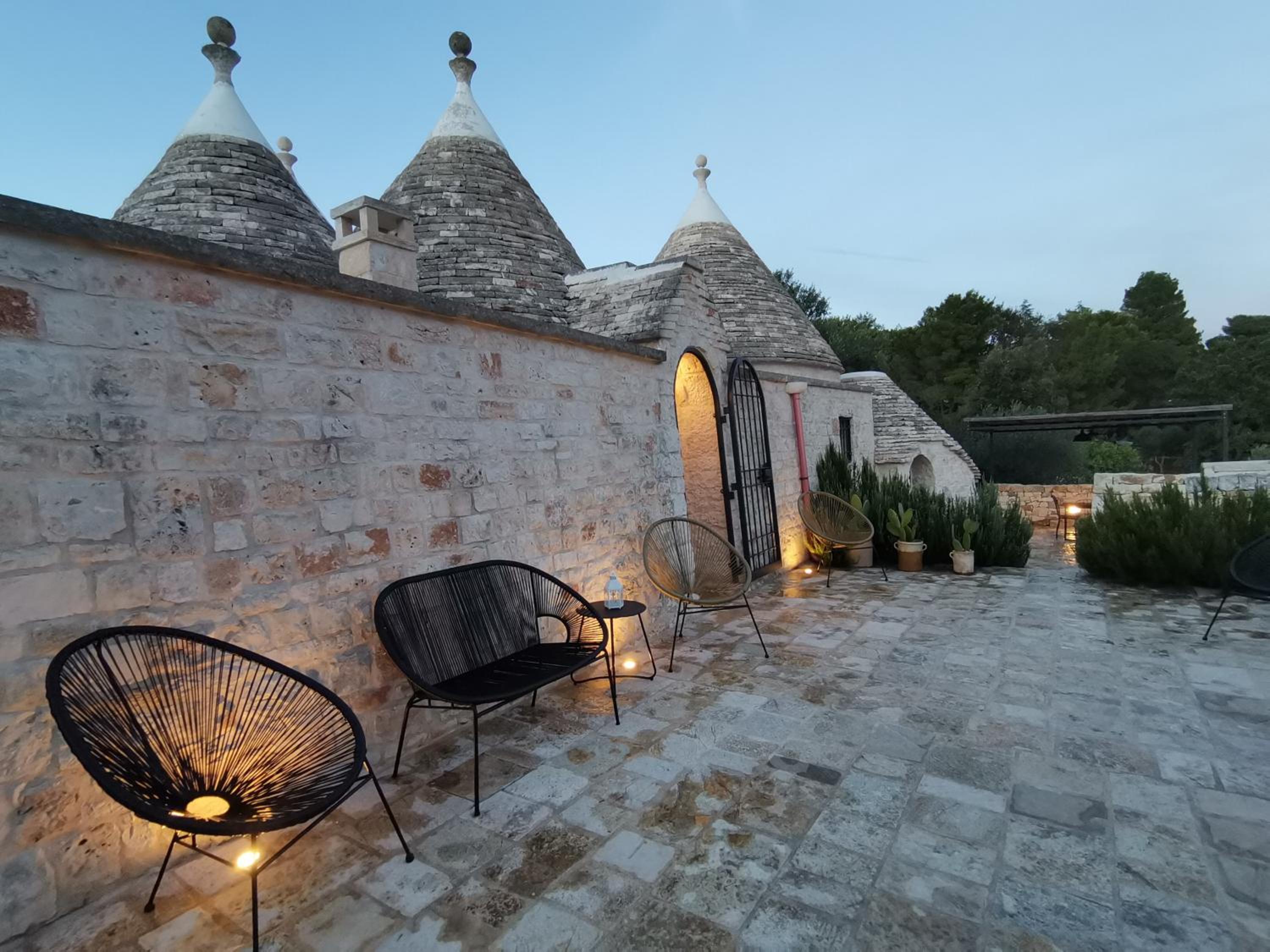 Trullo Mela comfort, 6 people, 10 minutes Alberobello view 2