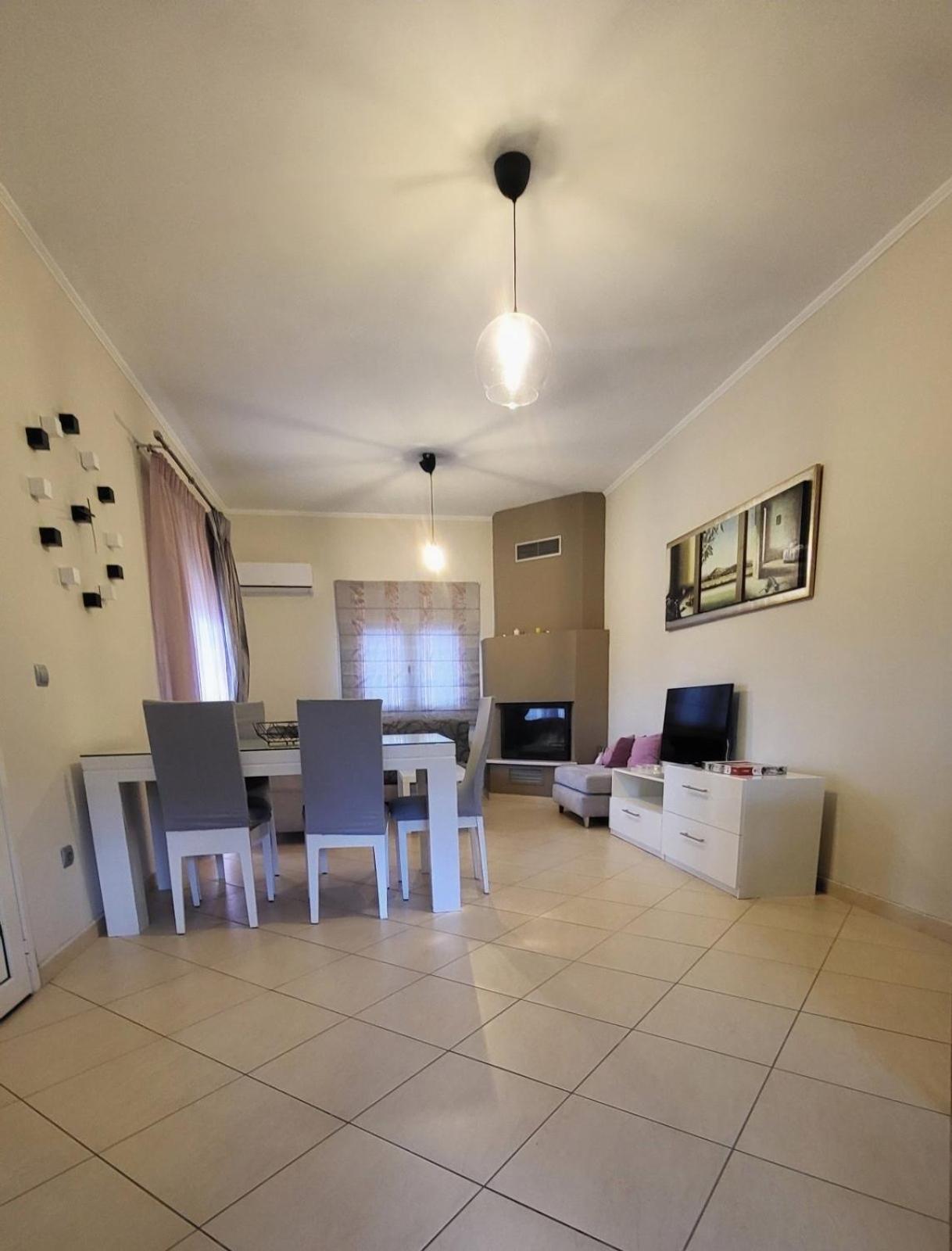 Eva’s Corner House view 3