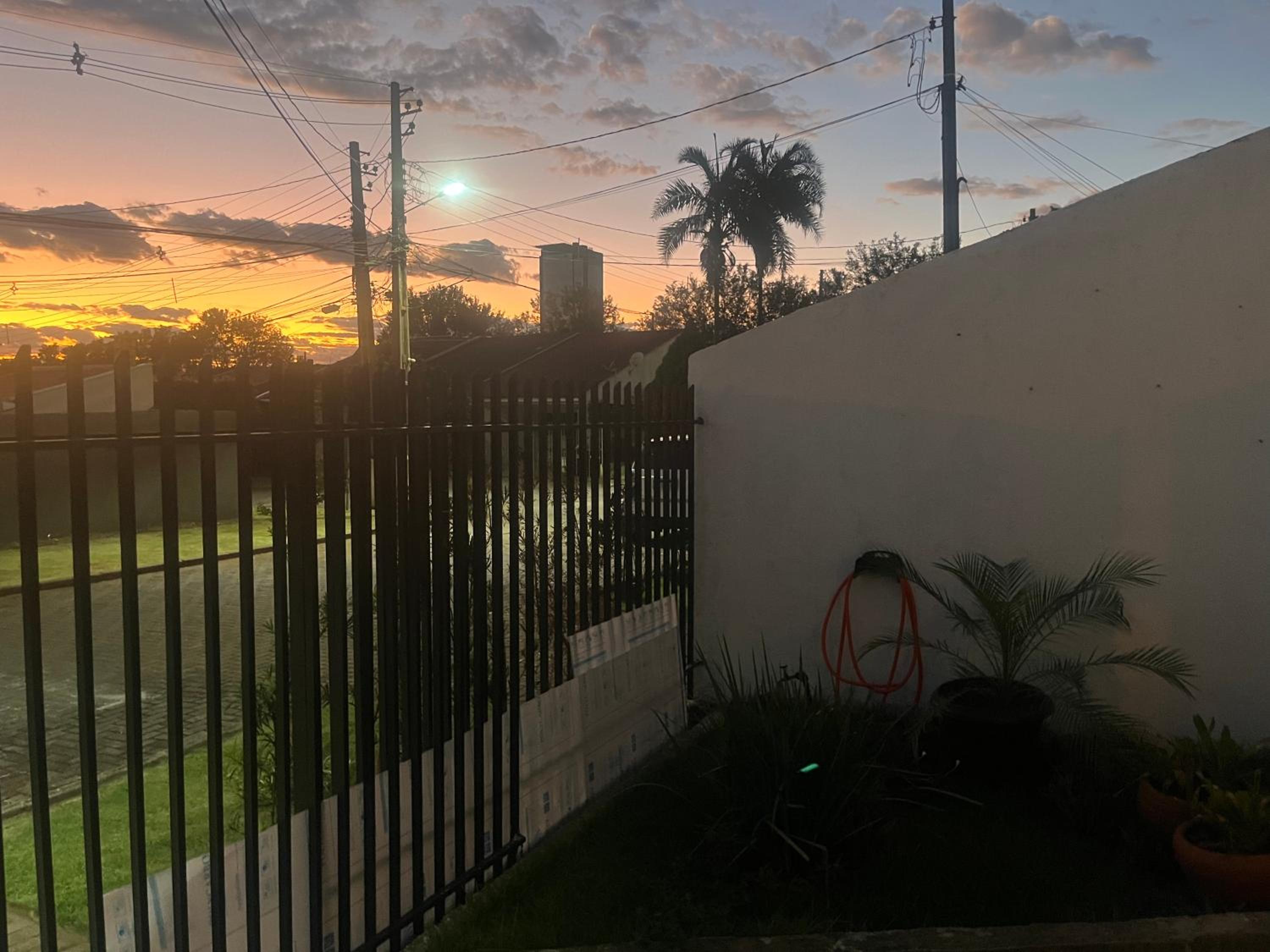 Suite independente condomínio cidade Moncoes