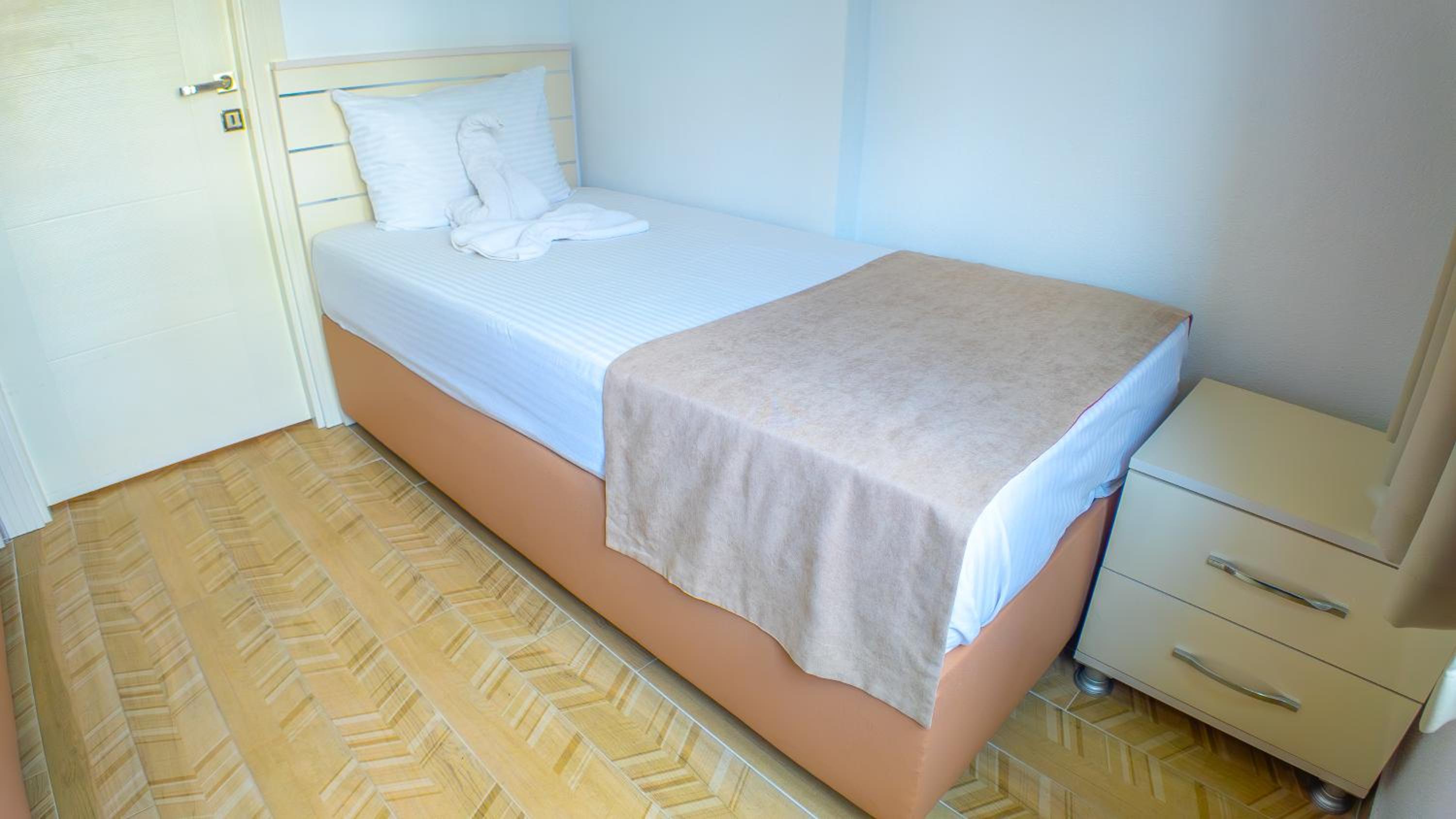 Güden-Pearl - Image 87