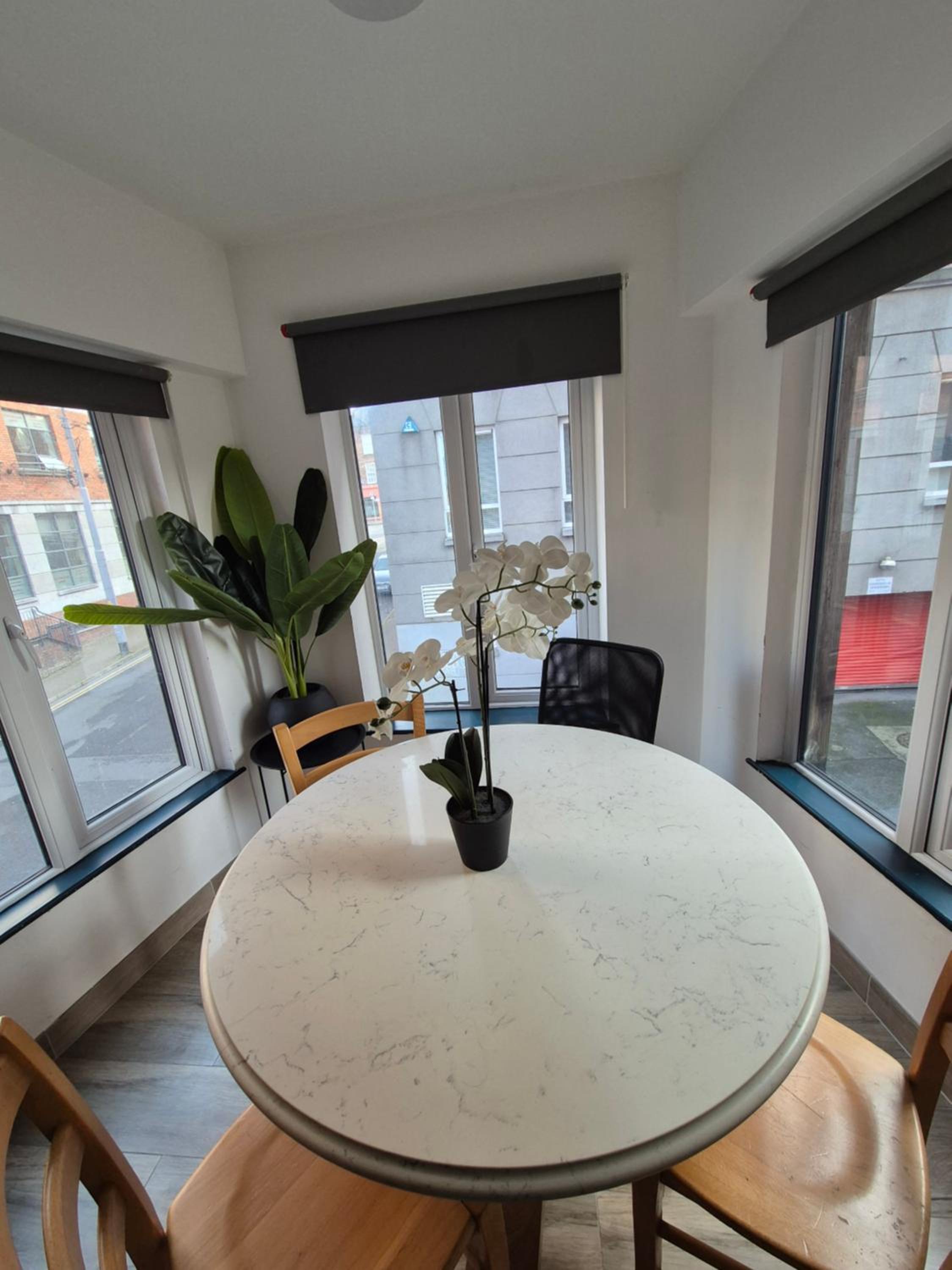 Hotel Apartment in limerick city - Image 1