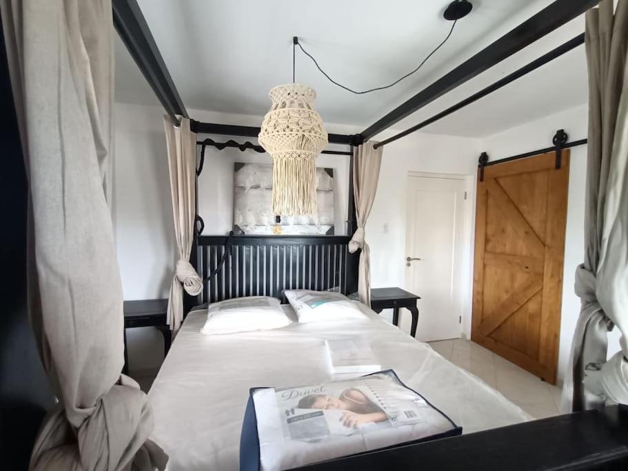 Private Villa with 4 bedrooms and 3 bathrooms