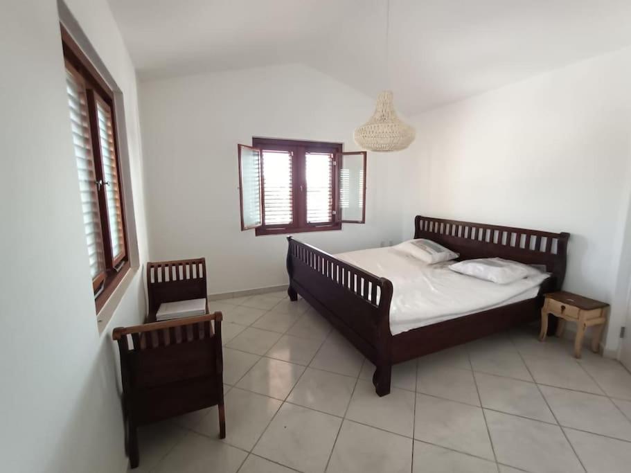 Private Villa with 4 bedrooms and 3 bathrooms