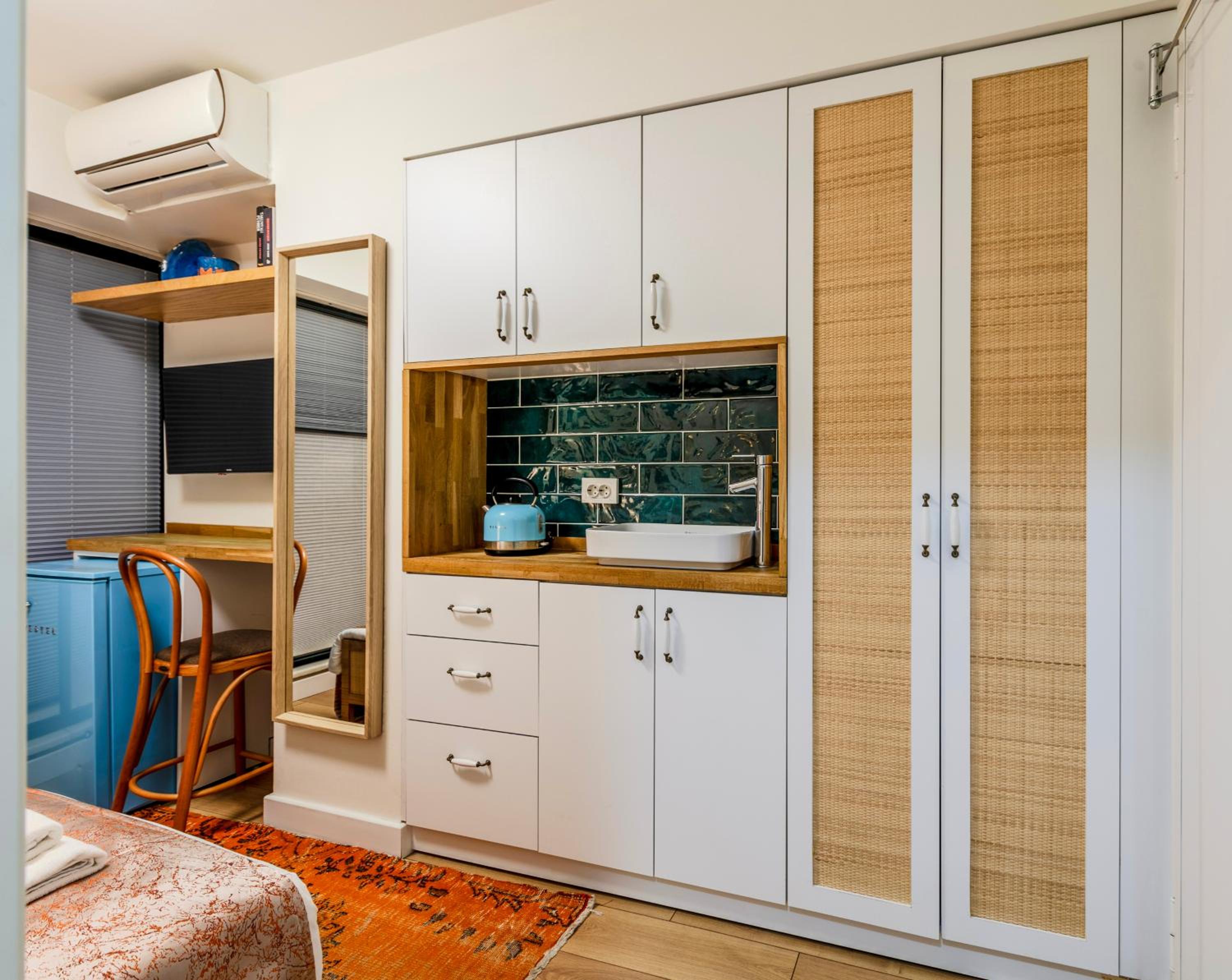 CLK Suites Hotel