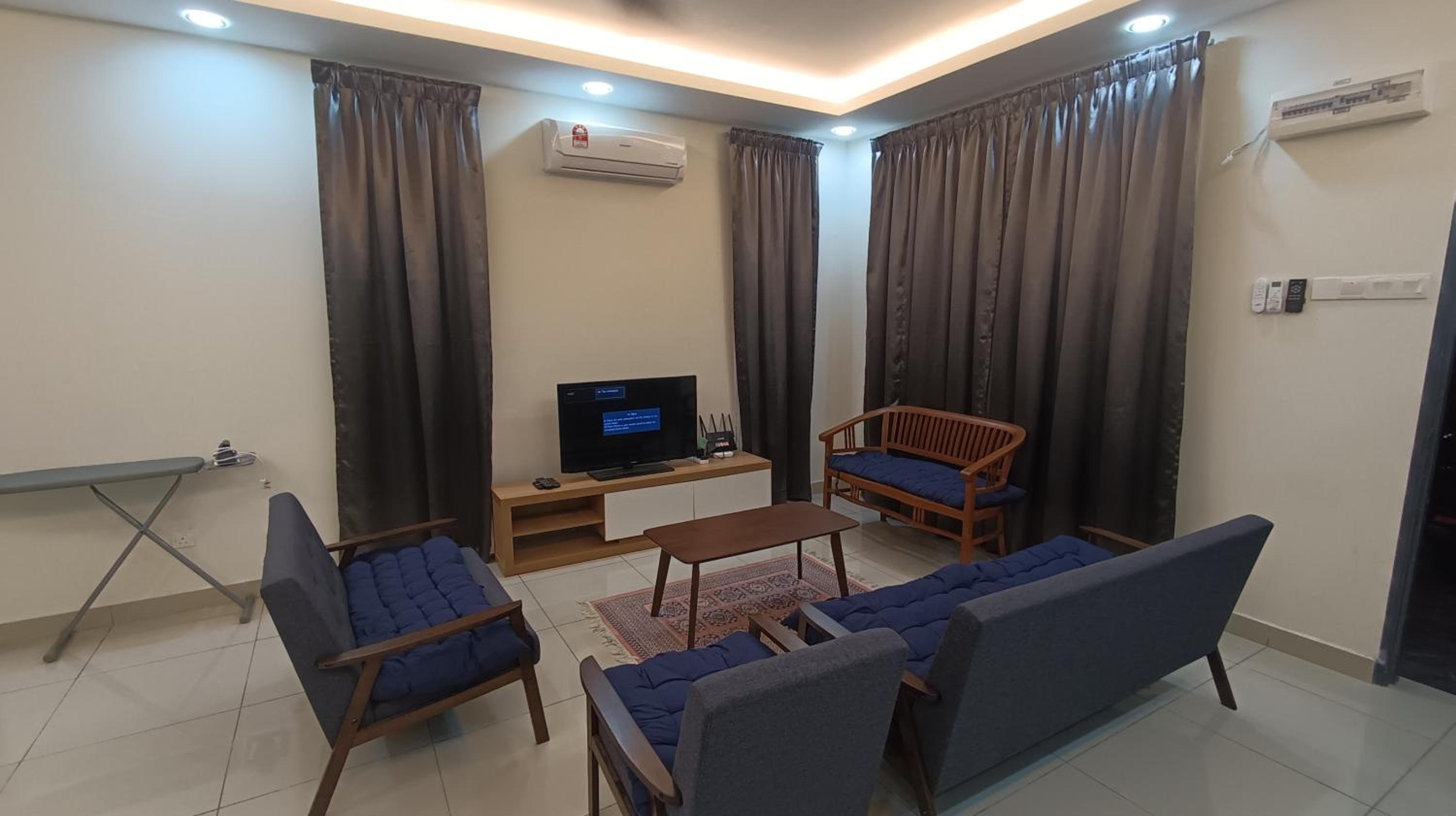 Tenang Haven Upper Floor with private porch and staircase photo 2