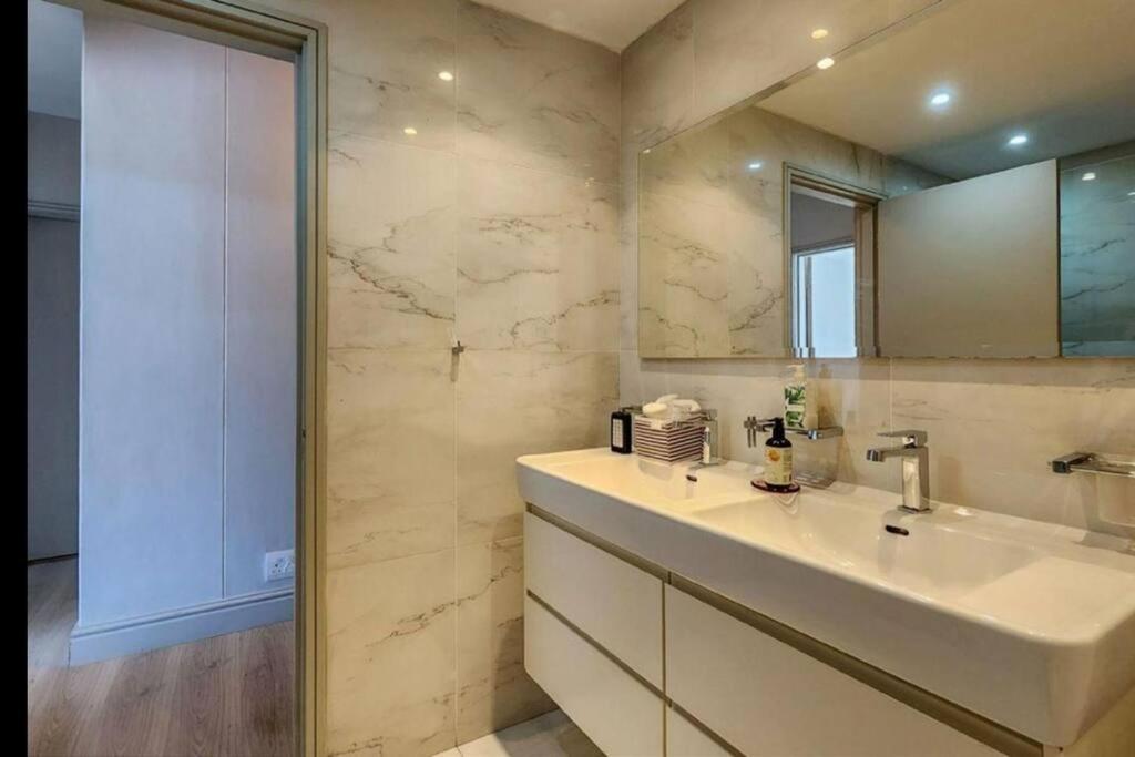 Dolphin beach Apartment -Kite beach view 4