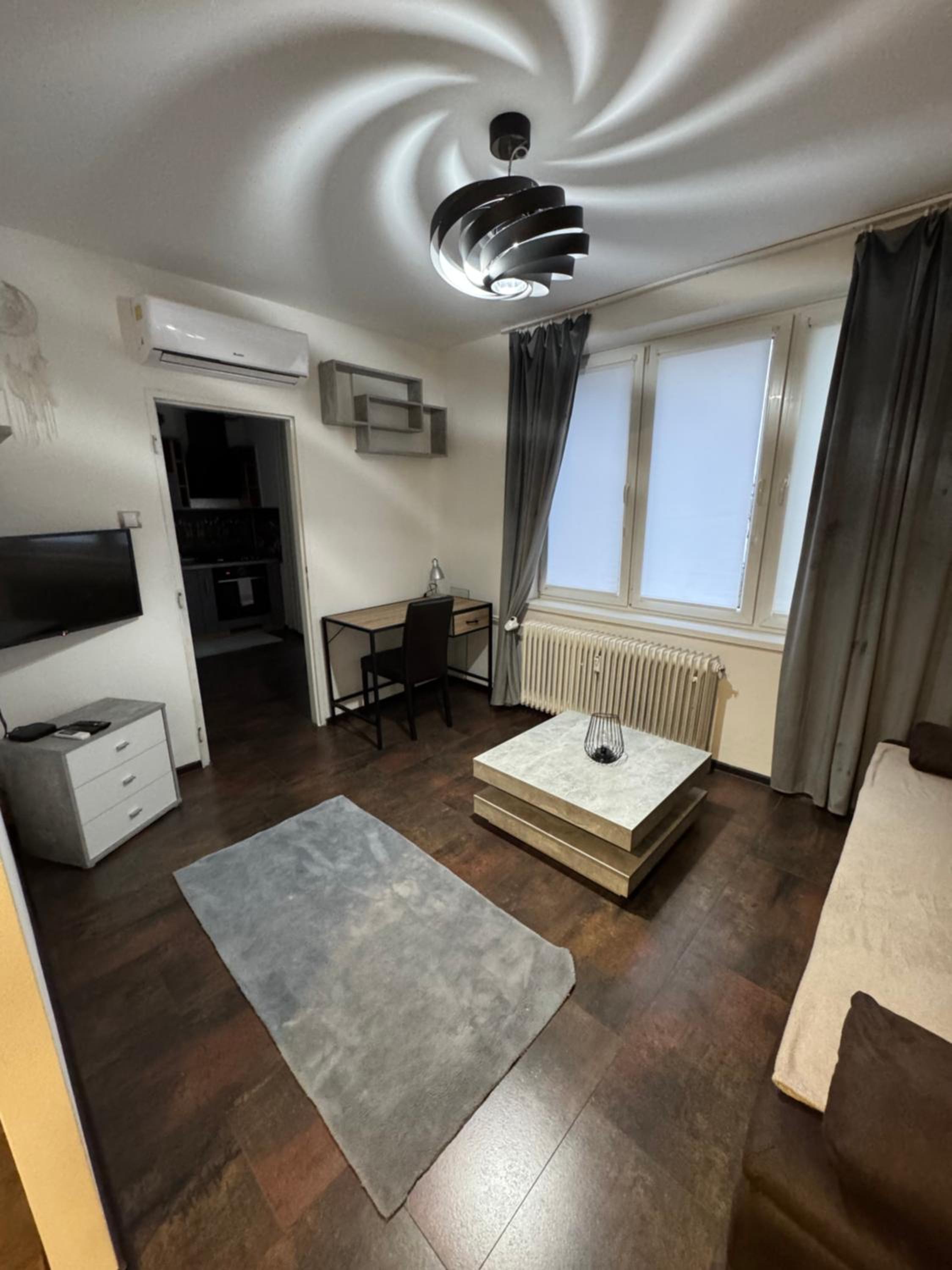 Apartmán neďaleko centra s voľným parkovaním view 4