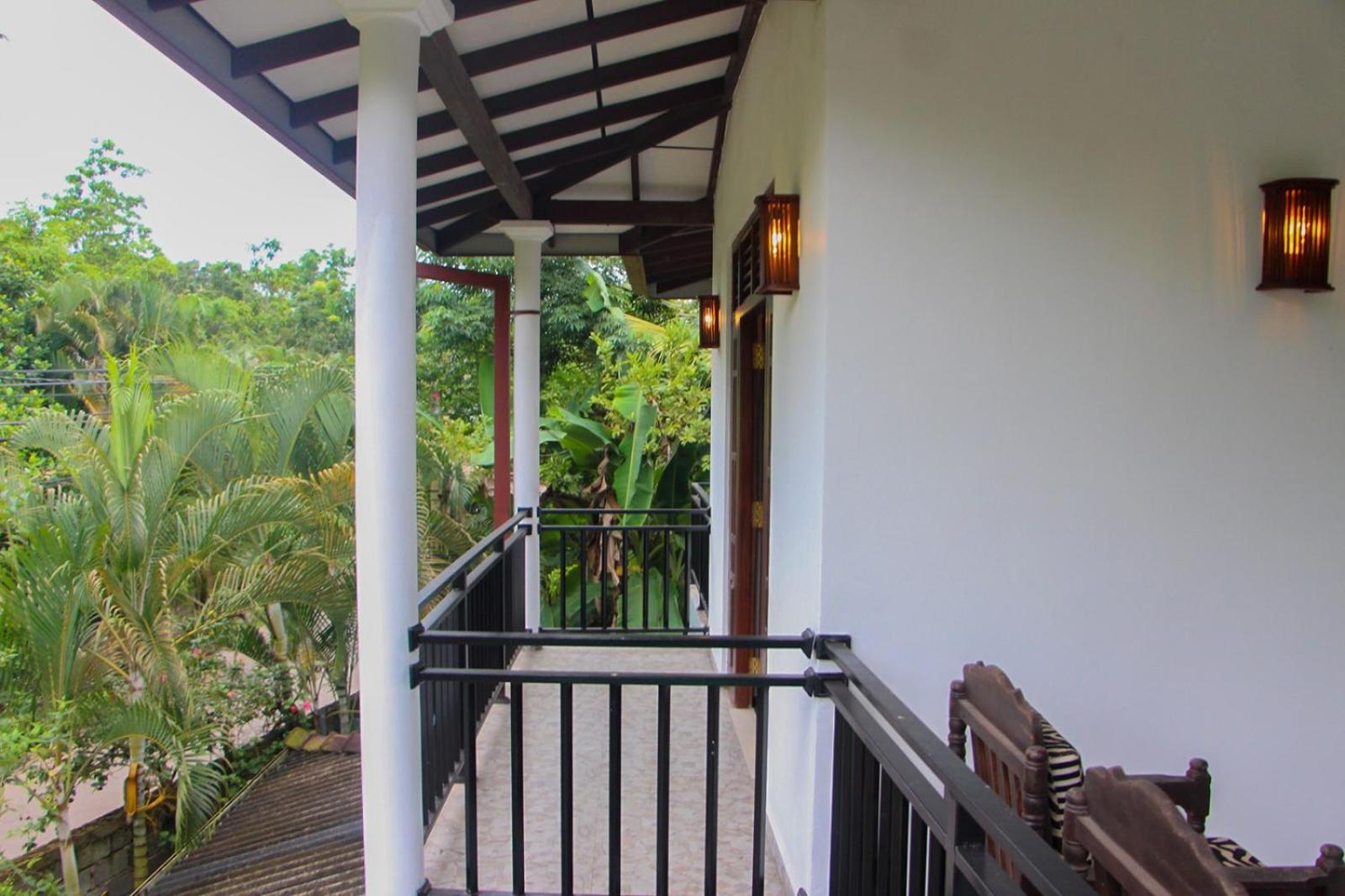 Thilini Guset House view 4