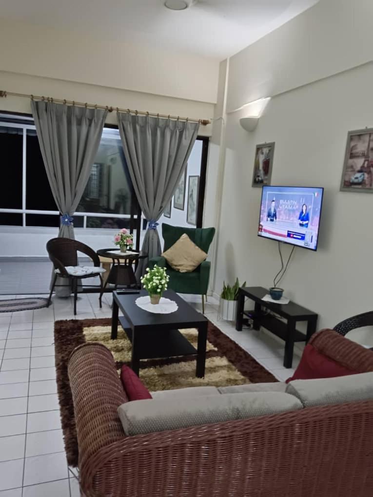 Corus Paradise ZFJ Lagoon Apartment photo 7