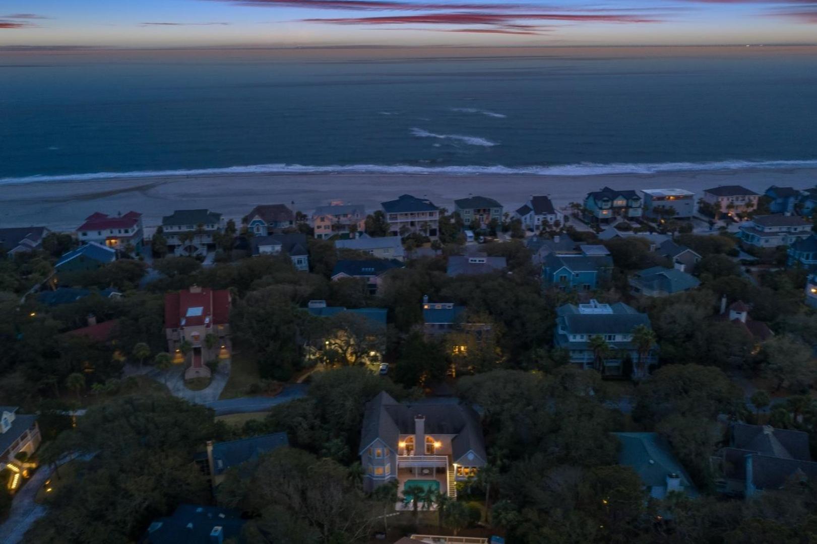 28 Beachwood West by AvantStay Close to Beach Multiple Decks Private Pool