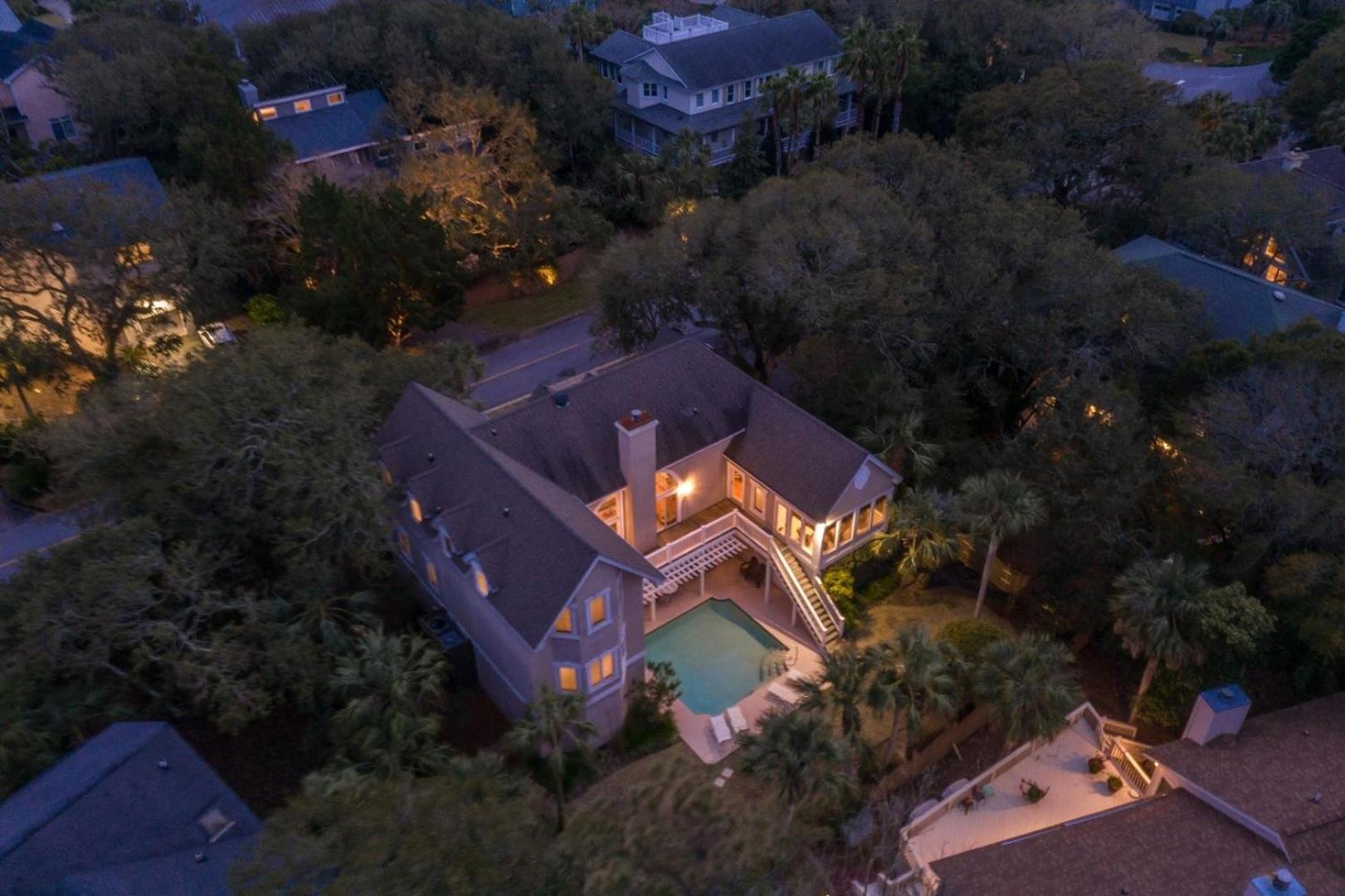 28 Beachwood West by AvantStay Close to Beach Multiple Decks Private Pool