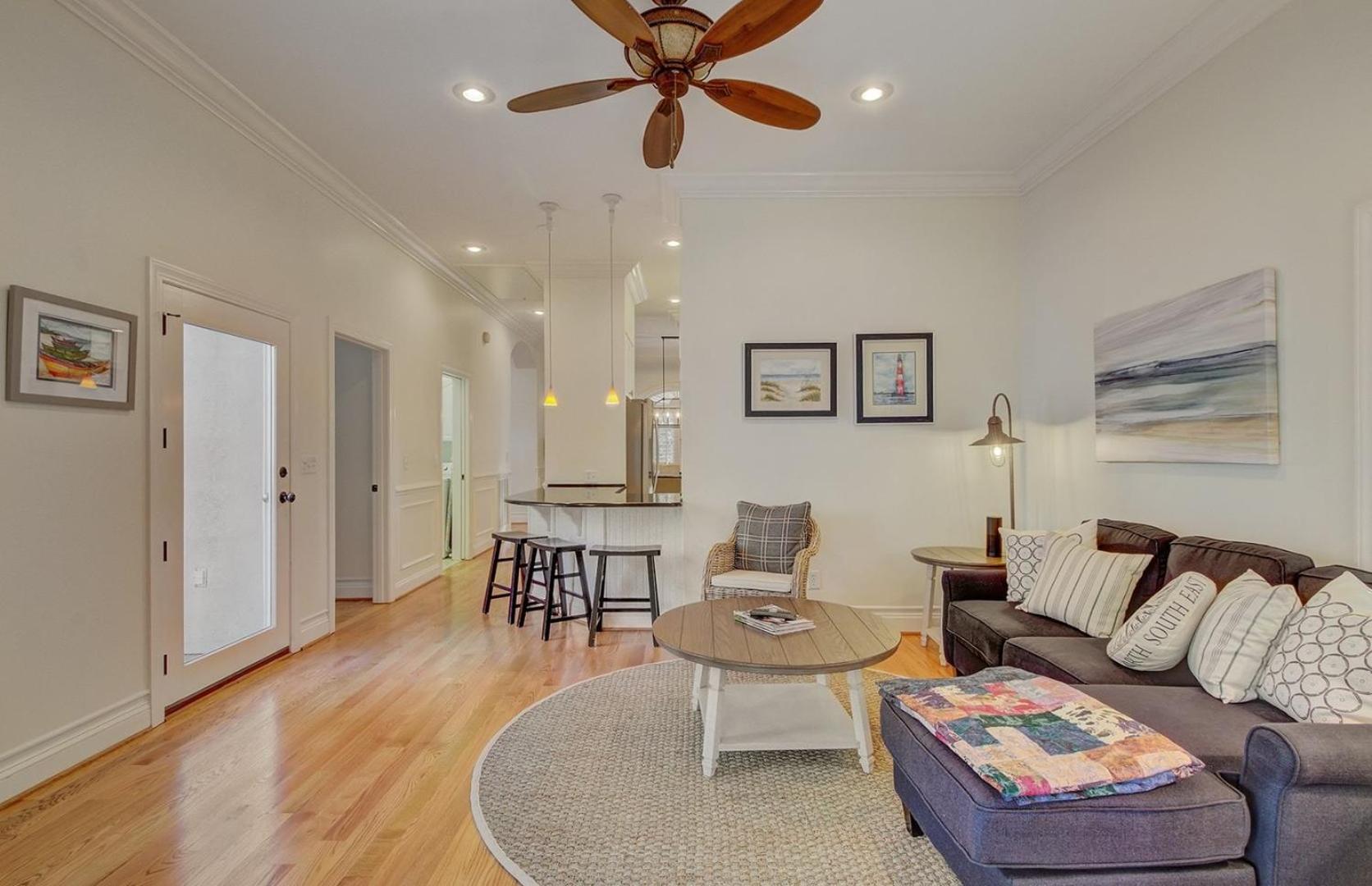 28 Beachwood West by AvantStay Close to Beach Multiple Decks Private Pool