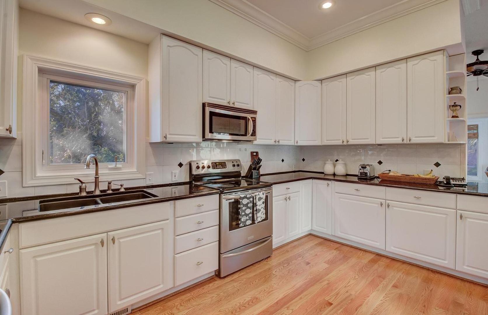 28 Beachwood West by AvantStay Close to Beach Multiple Decks Private Pool