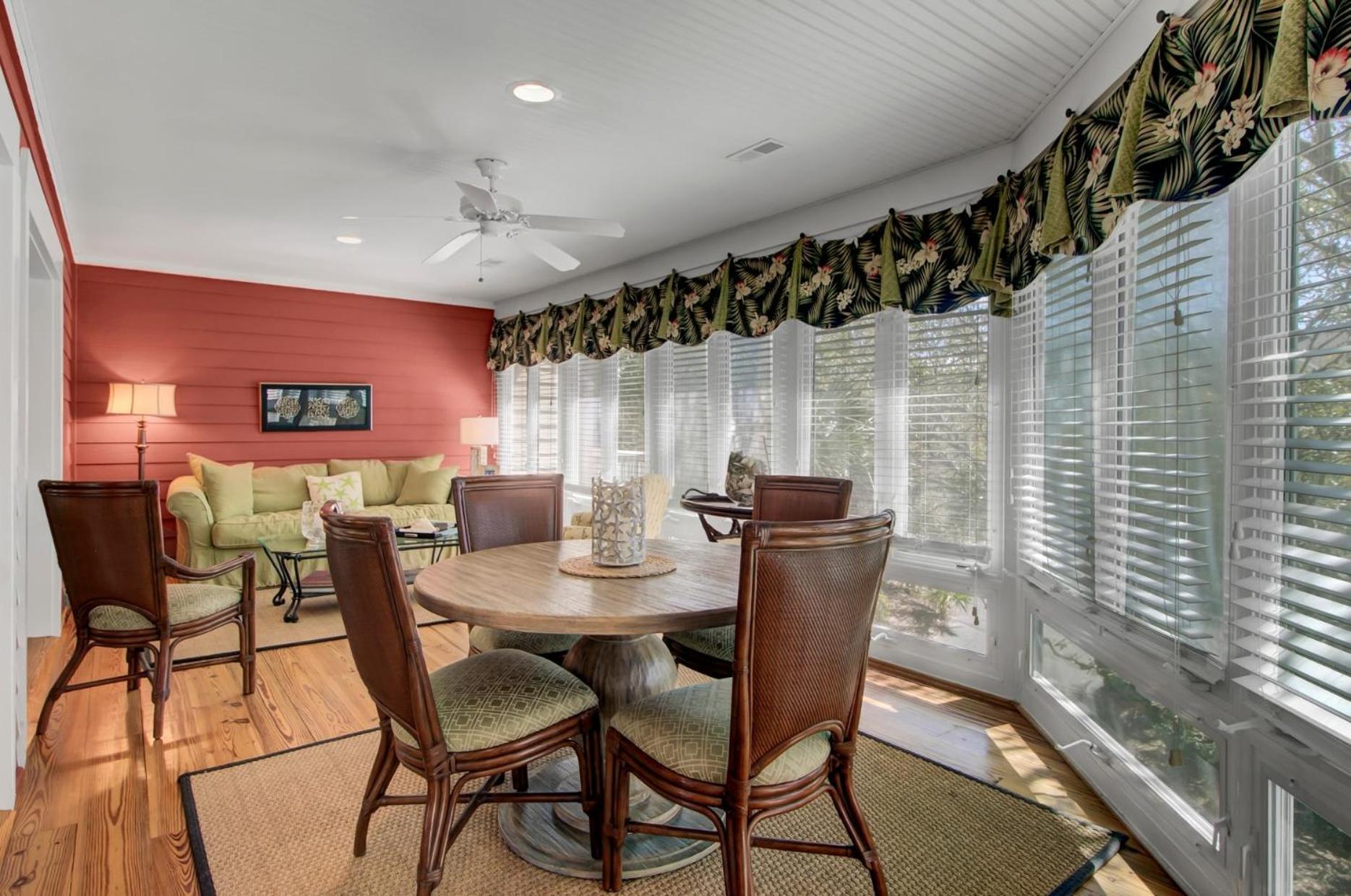 12 Dunecrest Lane by AvantStay 2 Mins to Beach w Pool BBQ