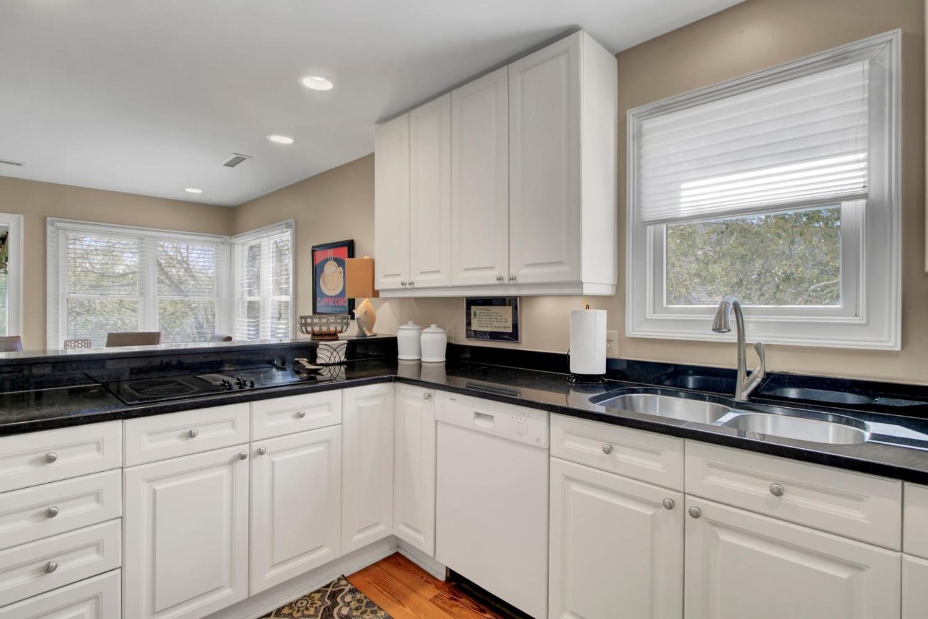 12 Dunecrest Lane by AvantStay 2 Mins to Beach w Pool BBQ