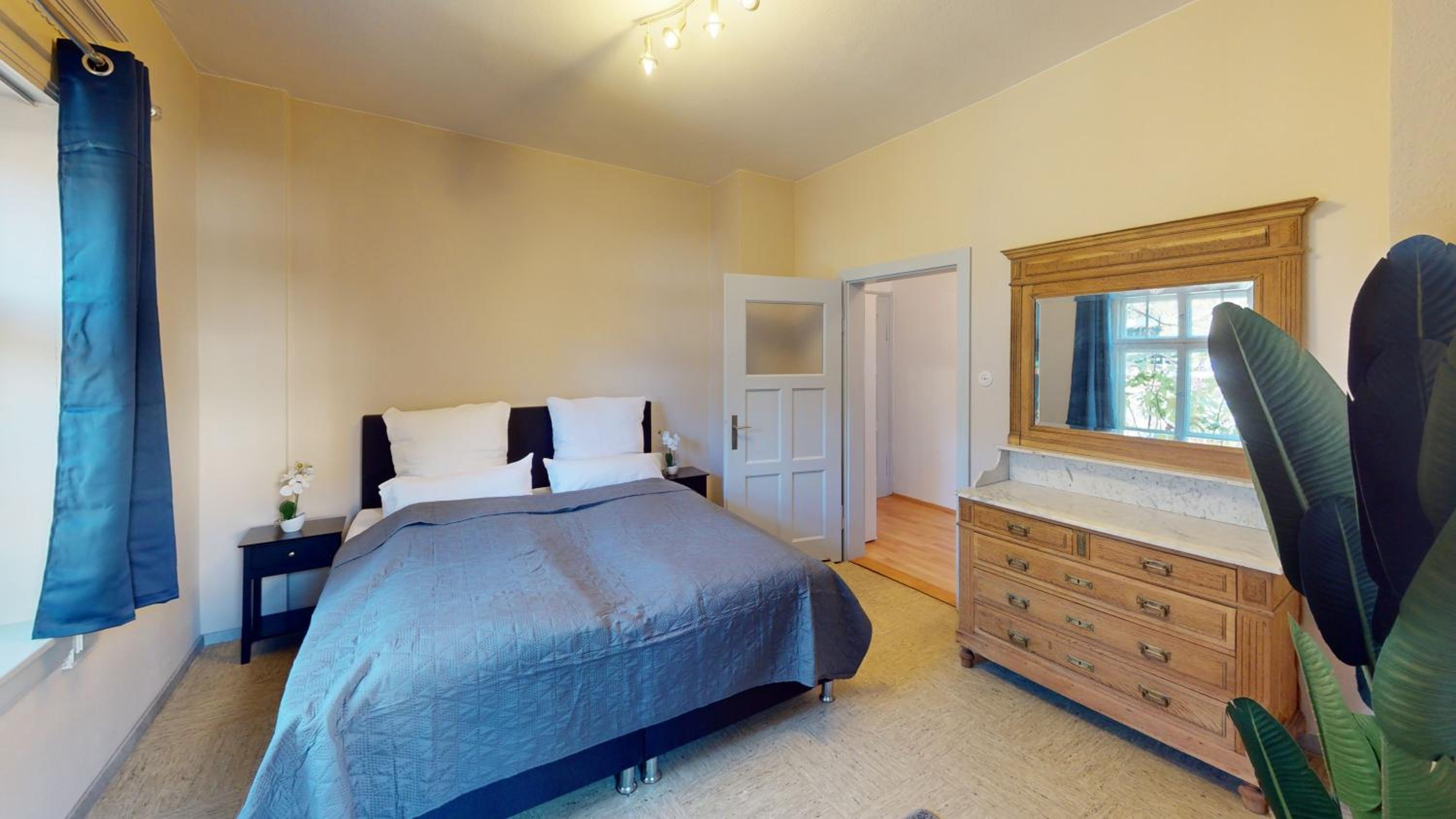 CROWN LIVING Villa Schillerstraße Dornbirn - Historisches Wohnen, nostaltigsches Apartment, ideal für Feriengäste und Geschäftsreisende, Parkplatz, zentrum