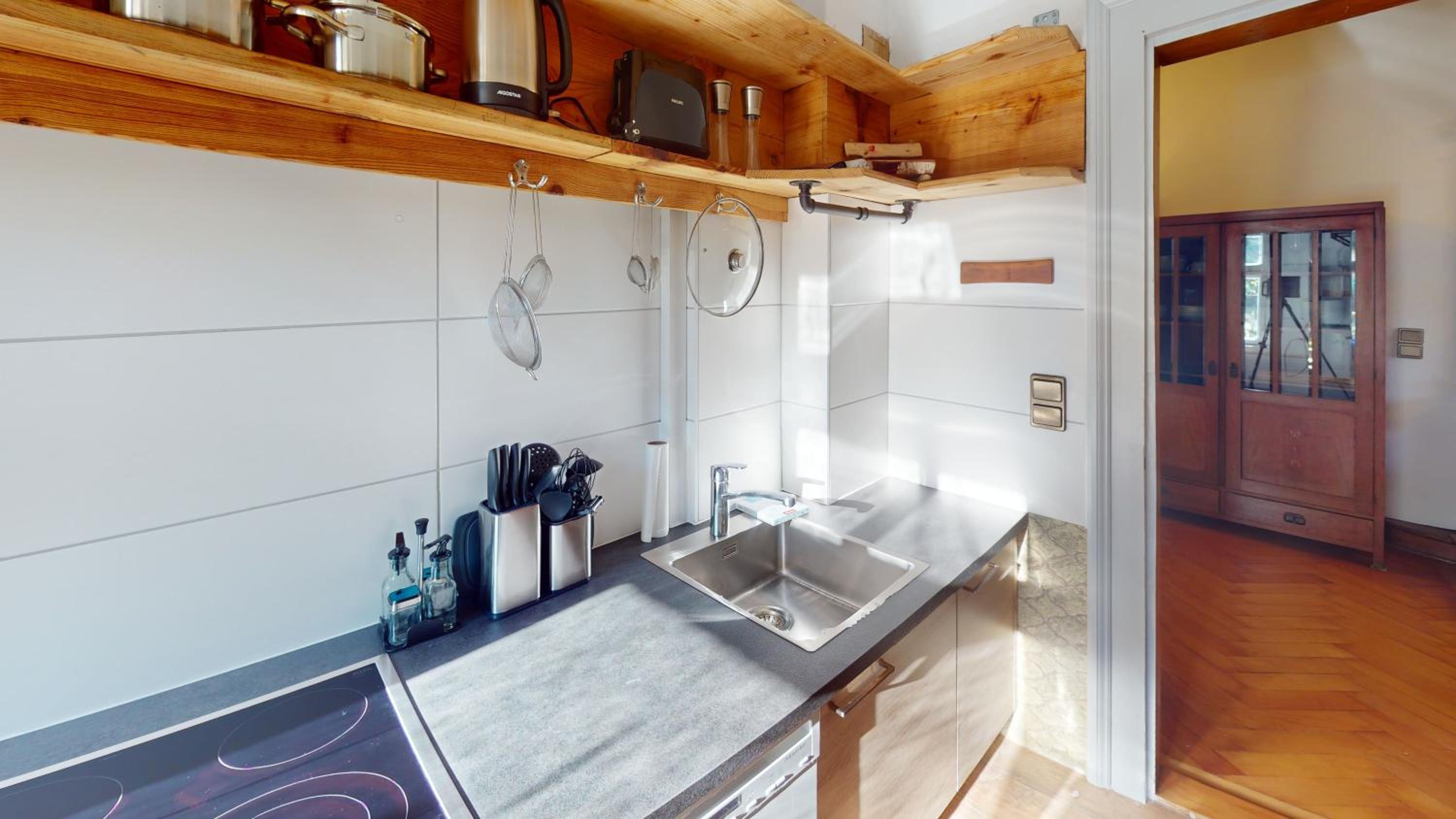 CROWN LIVING Villa Schillerstraße Dornbirn - Historisches Wohnen, nostaltigsches Apartment, ideal für Feriengäste und Geschäftsreisende, Parkplatz, zentrum