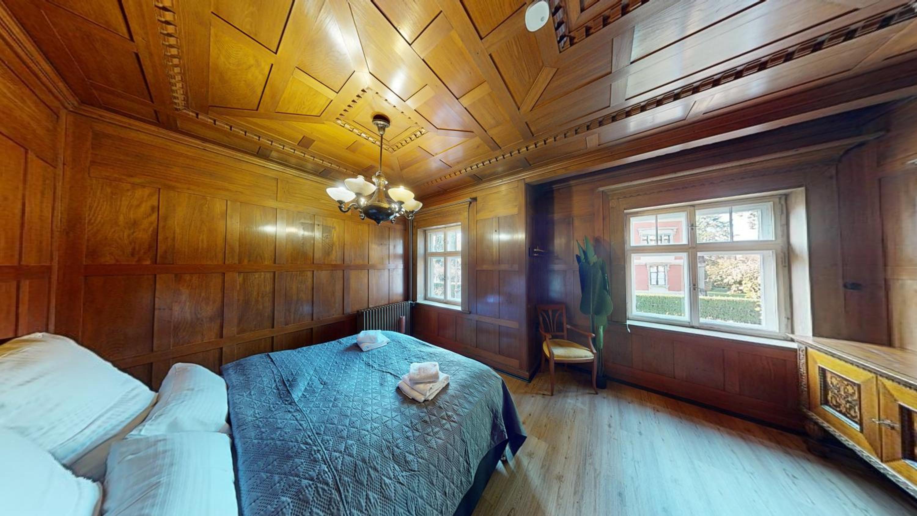 CROWN LIVING Villa Schillerstraße Dornbirn - Historisches Wohnen, nostaltigsches Apartment, ideal für Feriengäste und Geschäftsreisende, Parkplatz, zentrum