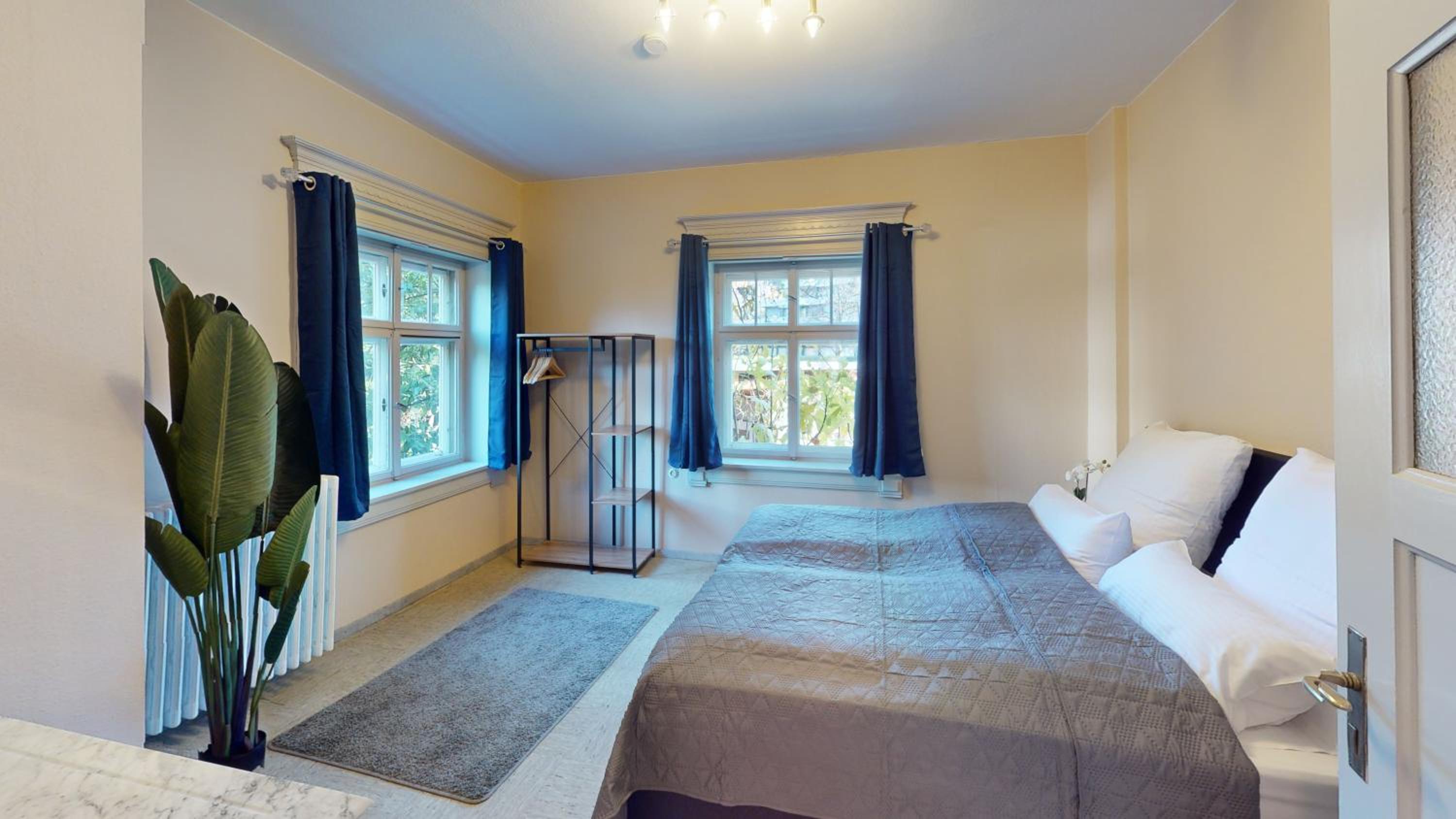 CROWN LIVING Villa Schillerstraße Dornbirn - Historisches Wohnen, nostaltigsches Apartment, ideal für Feriengäste und Geschäftsreisende, Parkplatz, zentrum