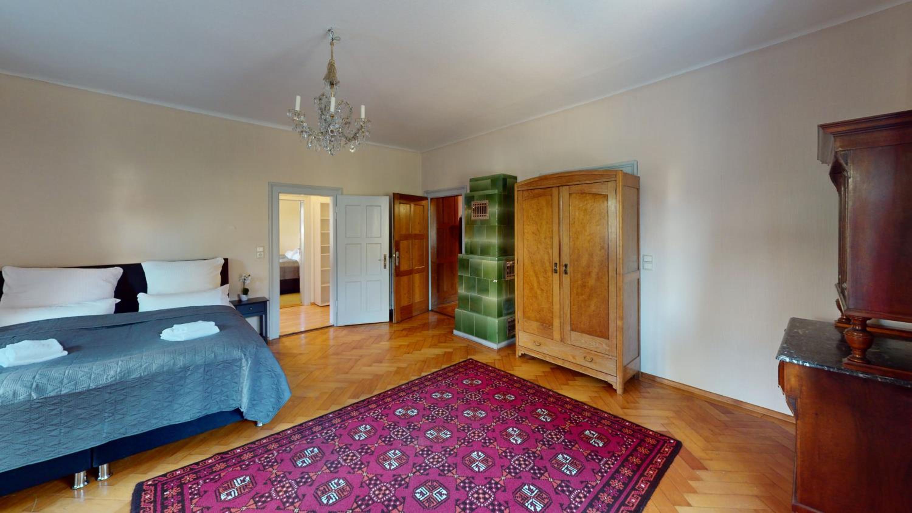 CROWN LIVING Villa Schillerstraße Dornbirn - Historisches Wohnen, nostaltigsches Apartment, ideal für Feriengäste und Geschäftsreisende, Parkplatz, zentrum
