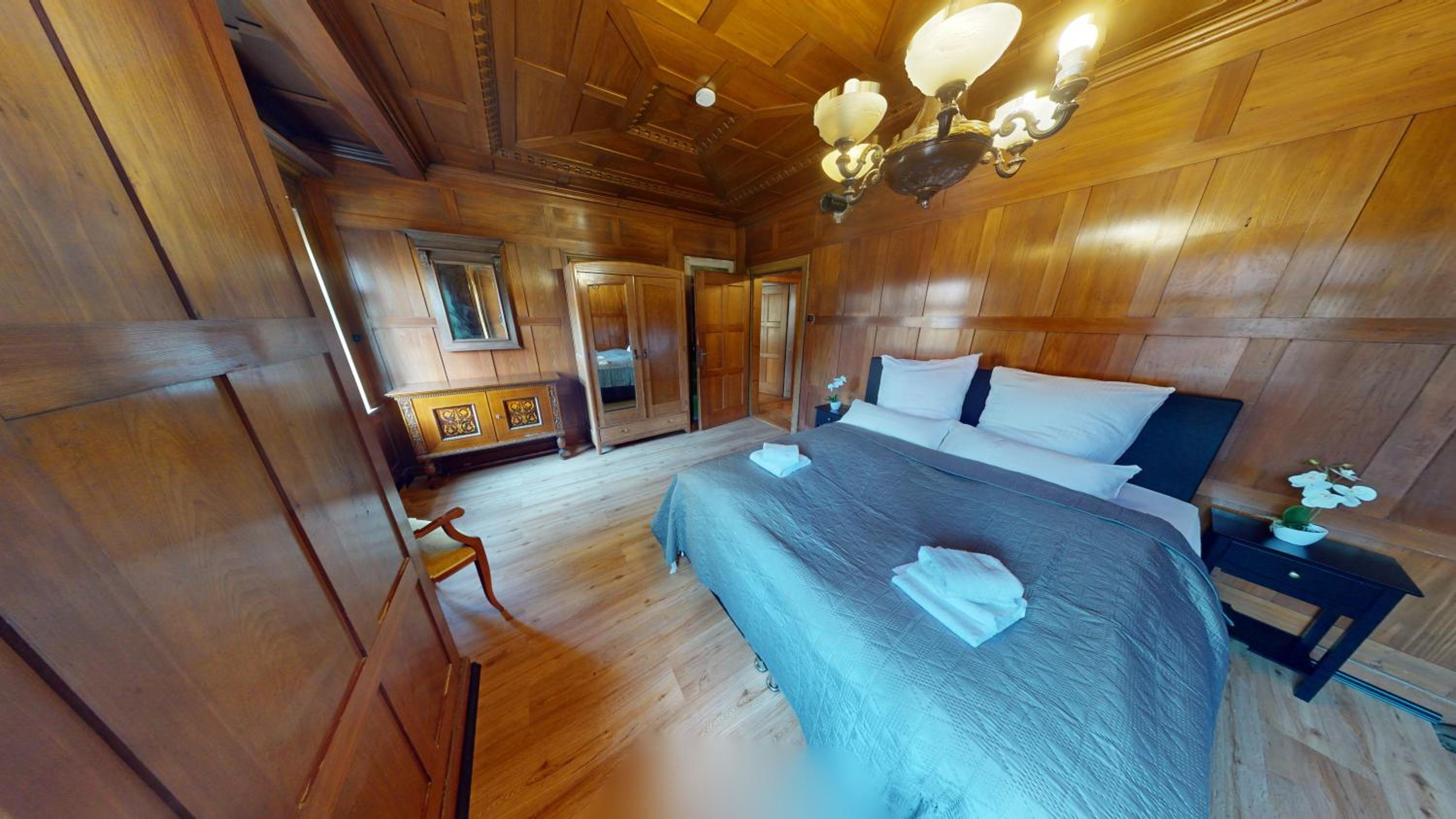 CROWN LIVING Villa Schillerstraße Dornbirn - Historisches Wohnen, nostaltigsches Apartment, ideal für Feriengäste und Geschäftsreisende, Parkplatz, zentrum