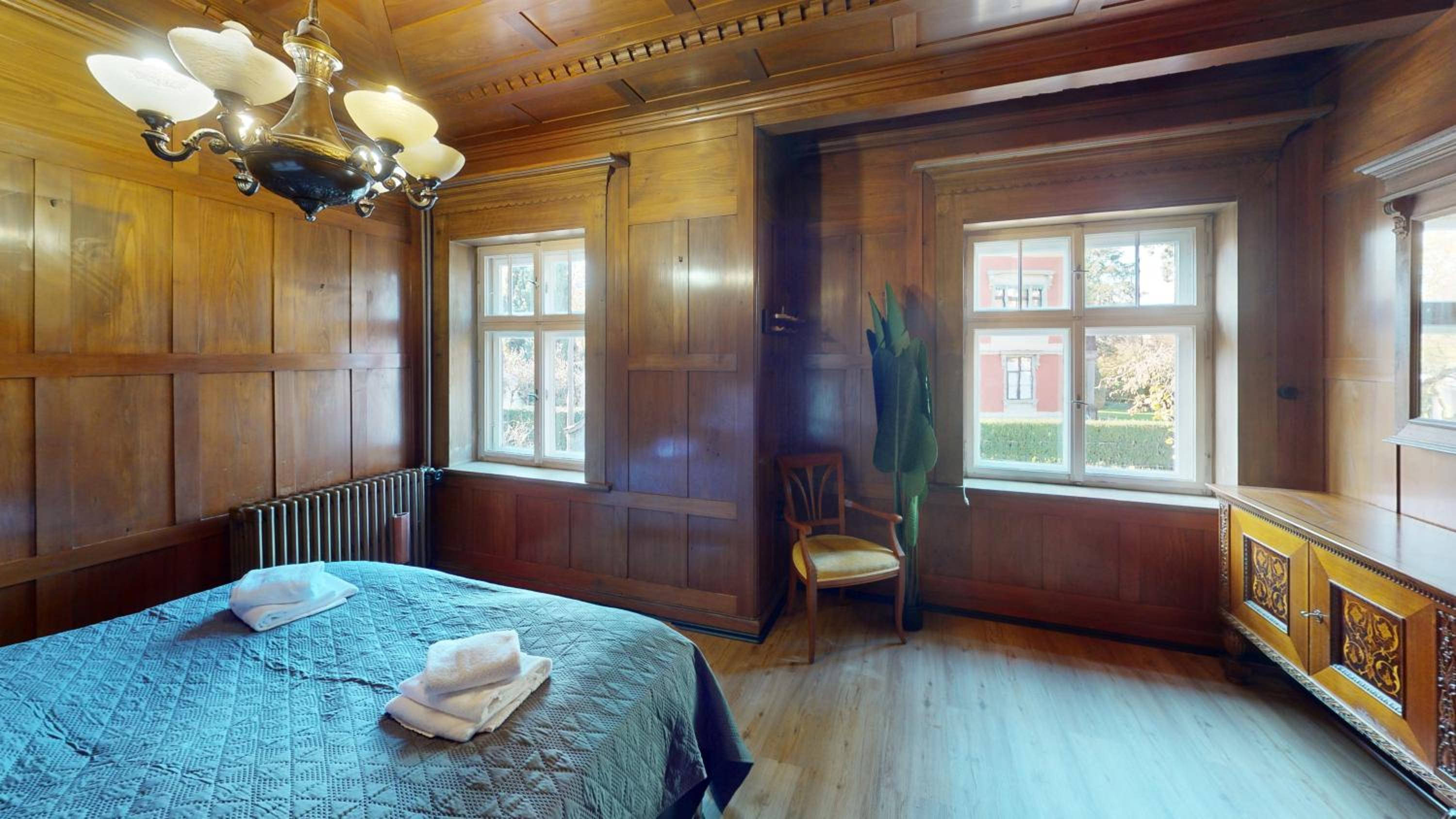 CROWN LIVING Villa Schillerstraße Dornbirn - Historisches Wohnen, nostaltigsches Apartment, ideal für Feriengäste und Geschäftsreisende, Parkplatz, zentrum
