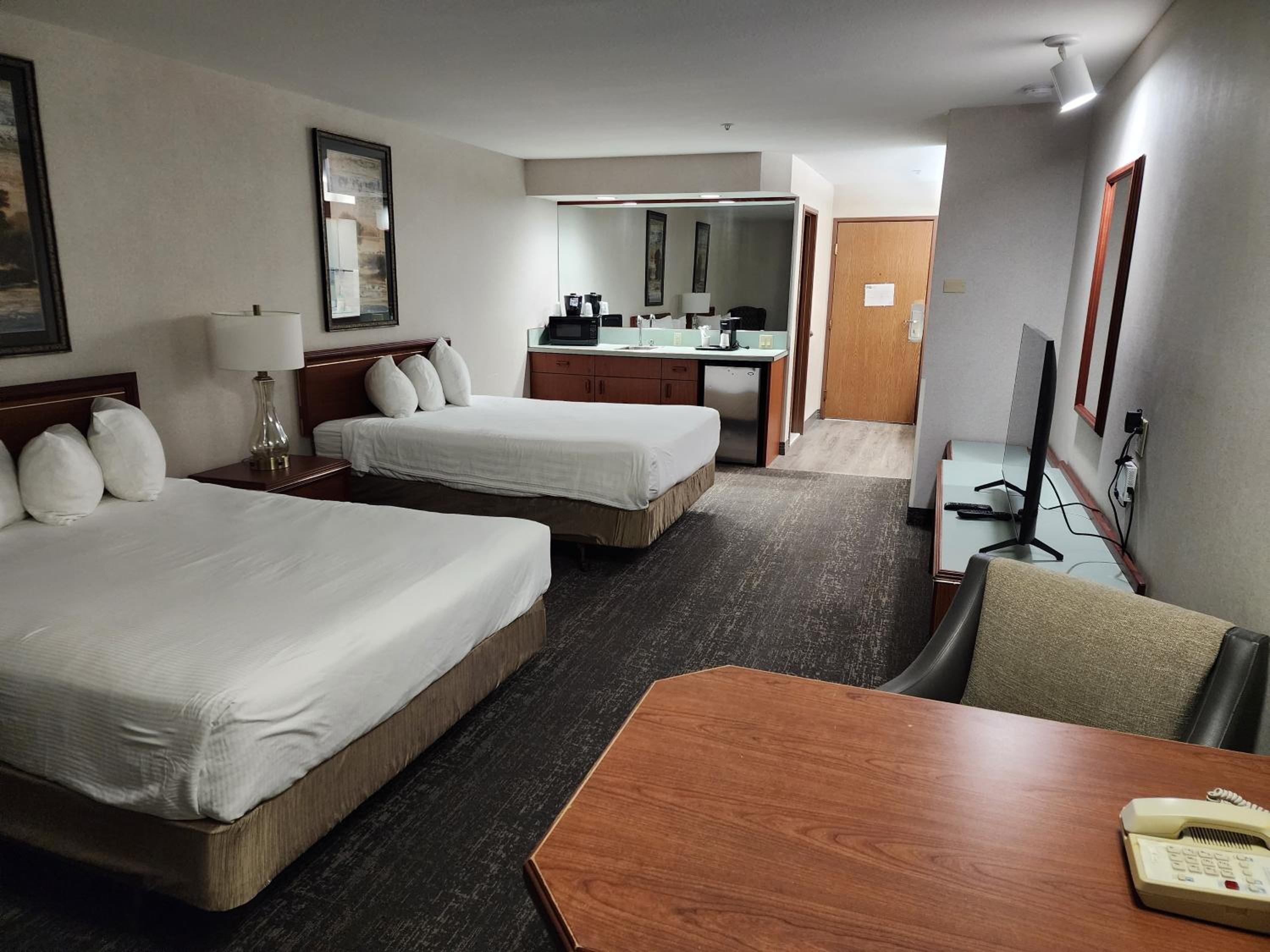 Albany Vacations - Shilo Inn Suites Salem - Property Image 1