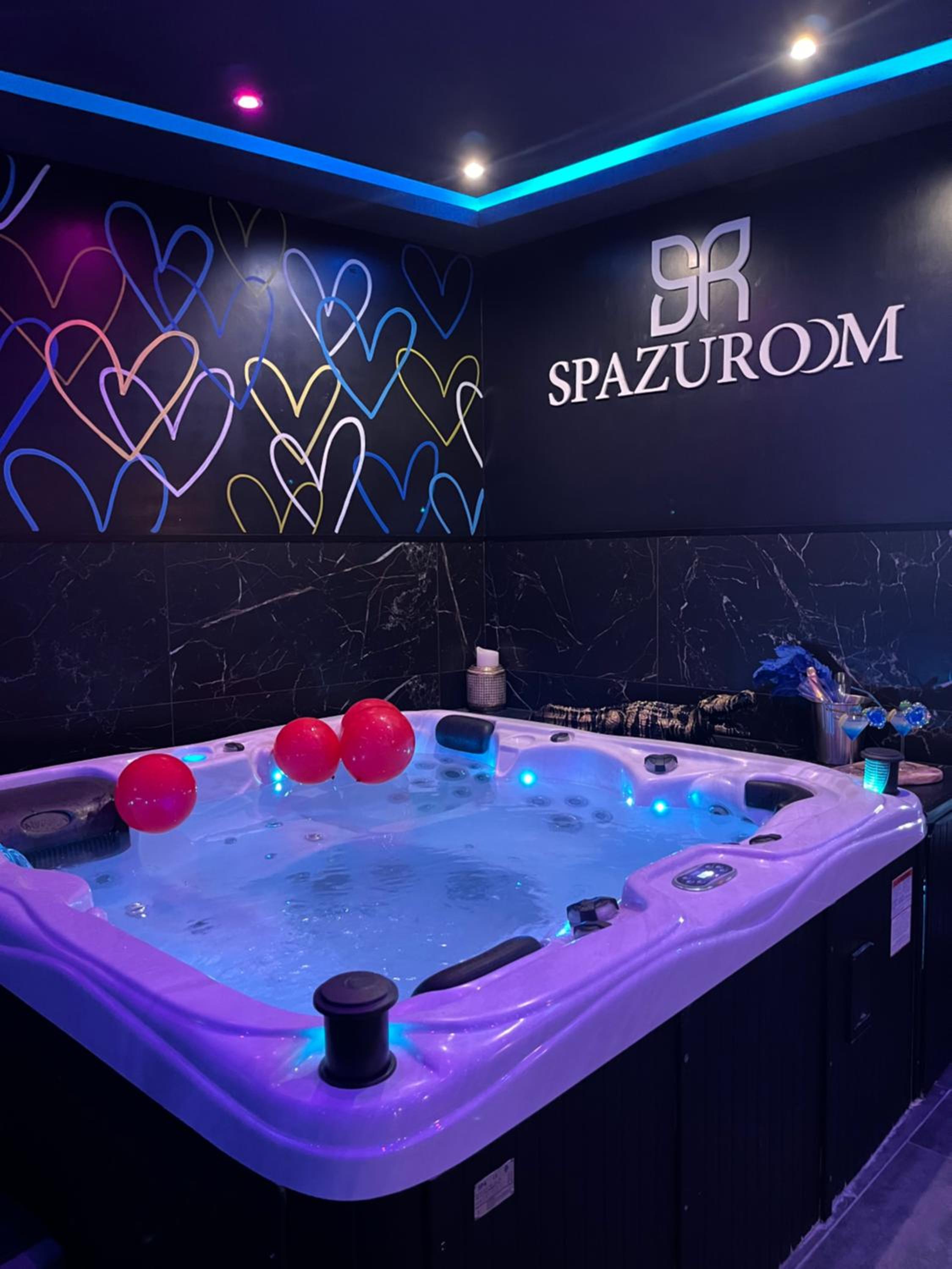 Spazuroom Luxury Suite