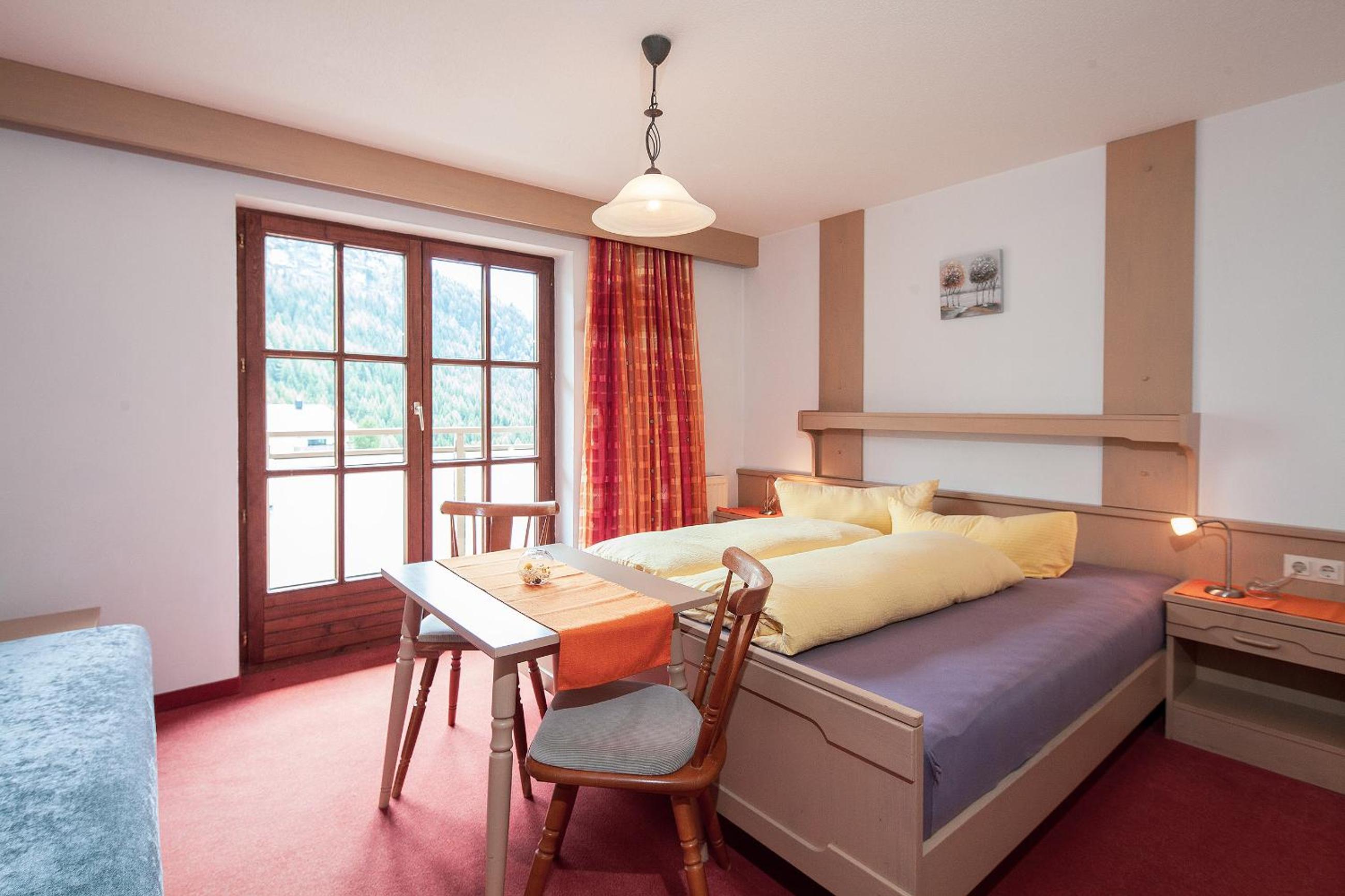 HOLIDAY Apartments
