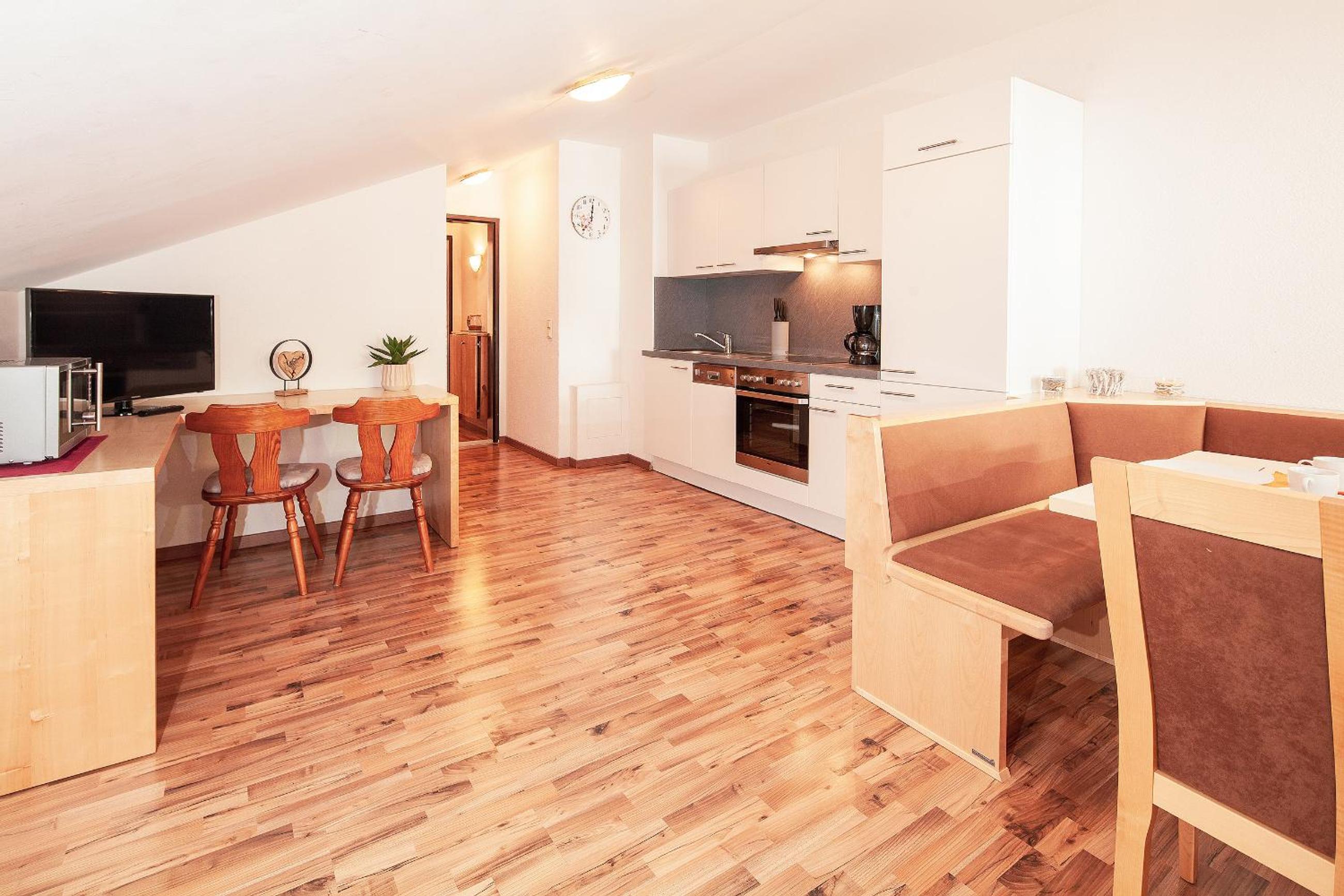 HOLIDAY Apartments