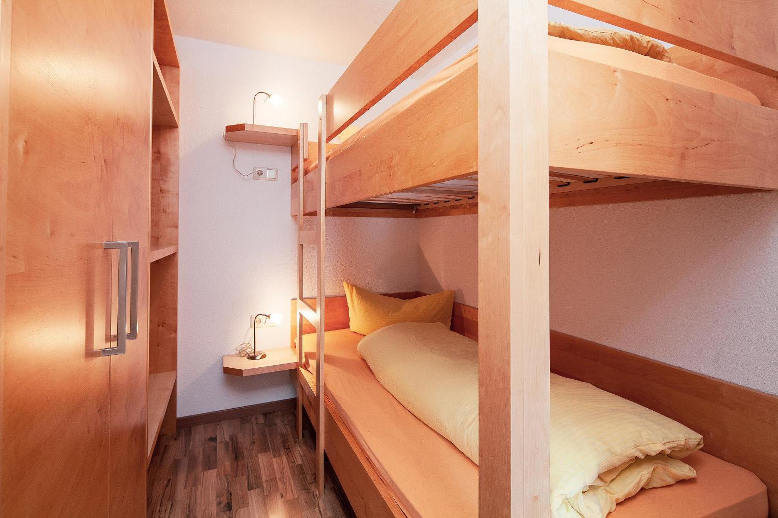 HOLIDAY Apartments