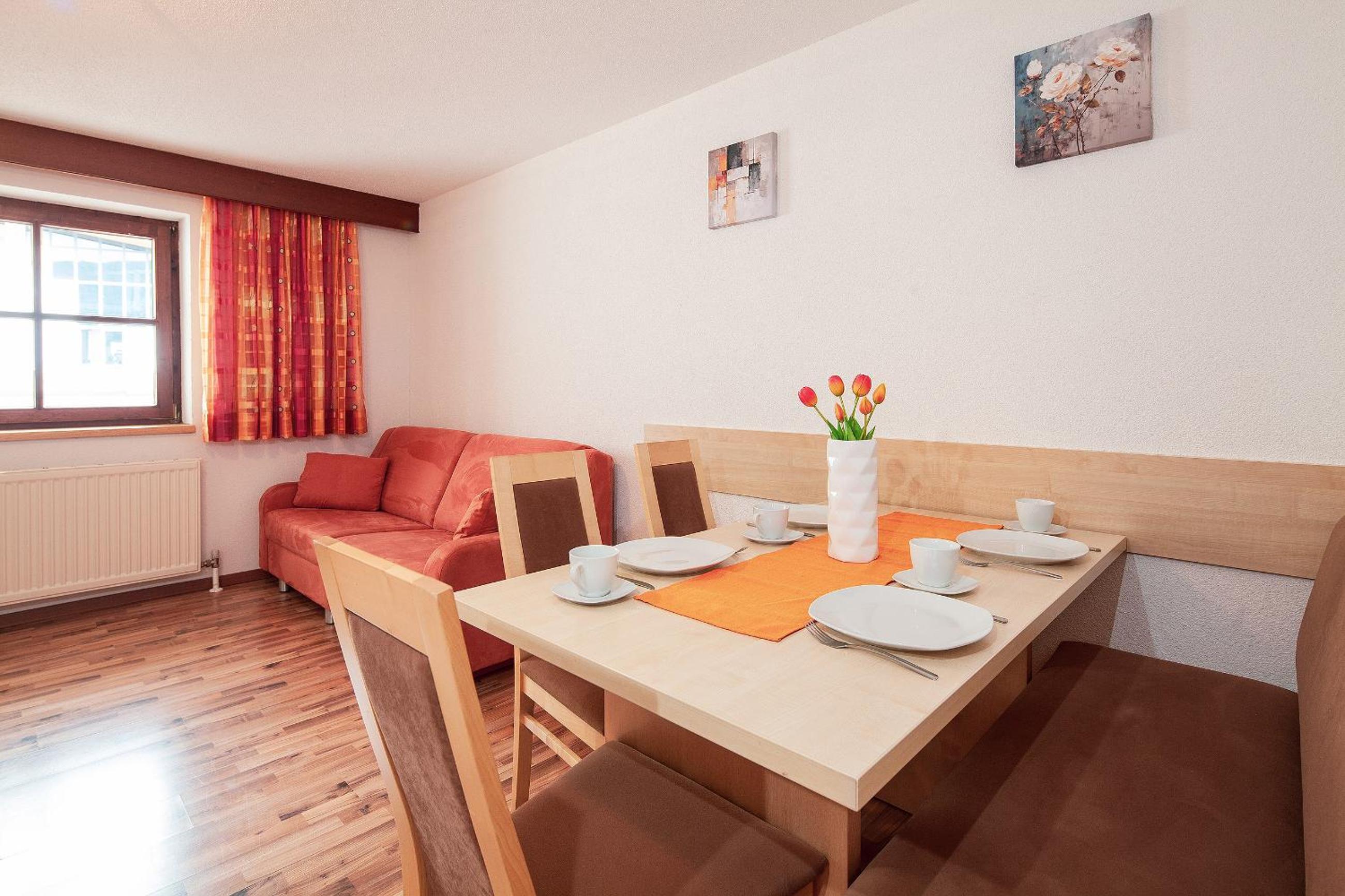 HOLIDAY Apartments