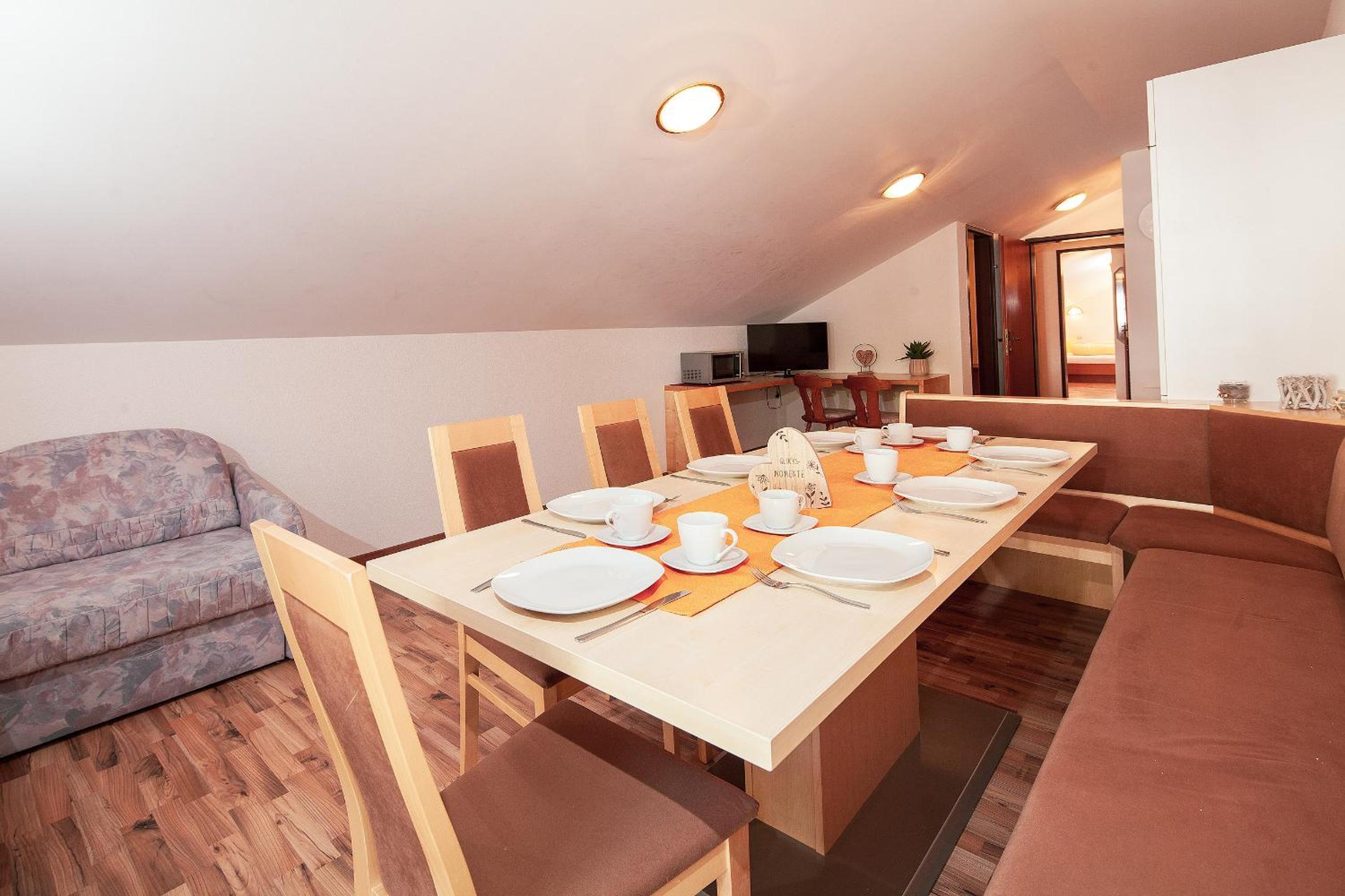 HOLIDAY Apartments