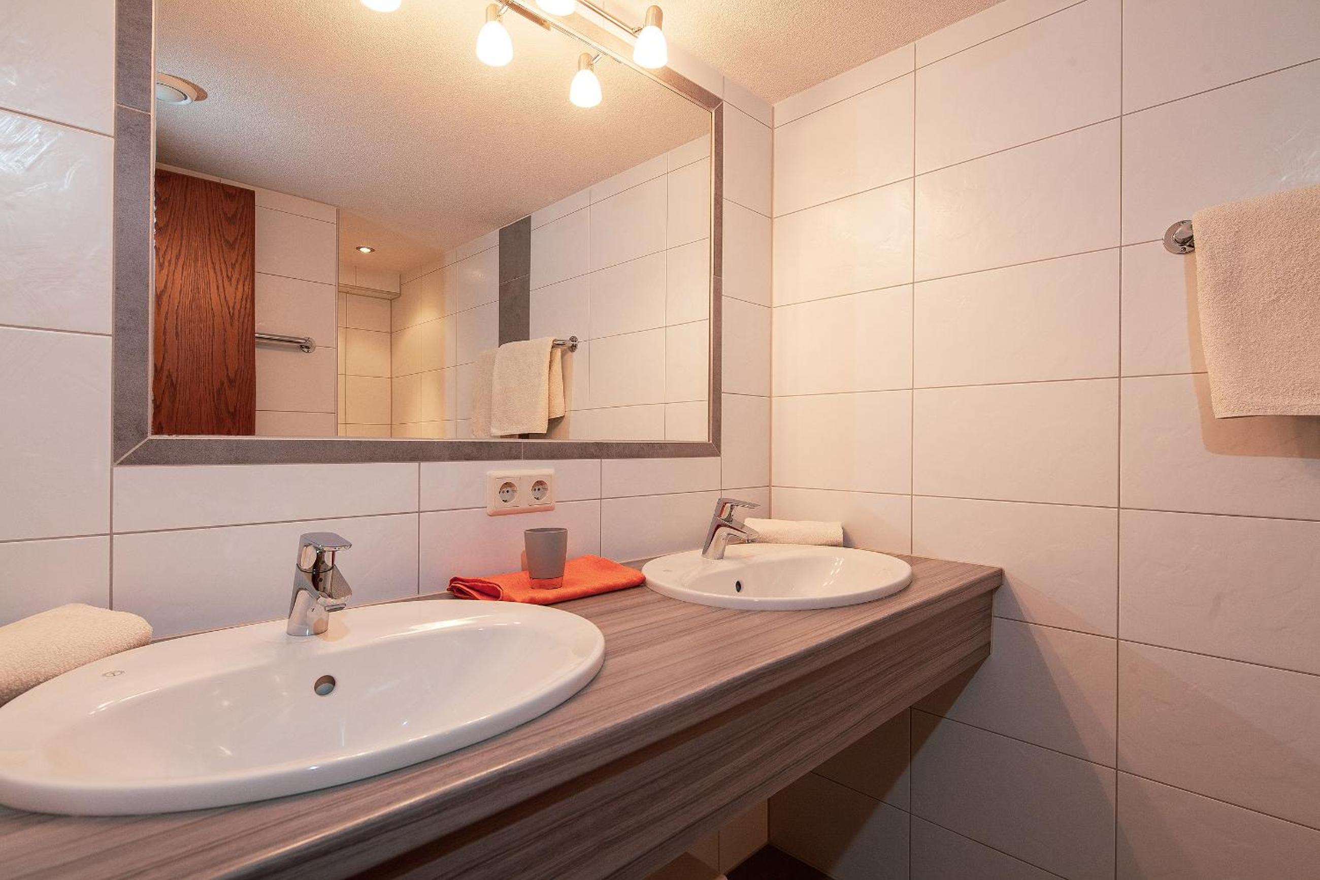 HOLIDAY Apartments