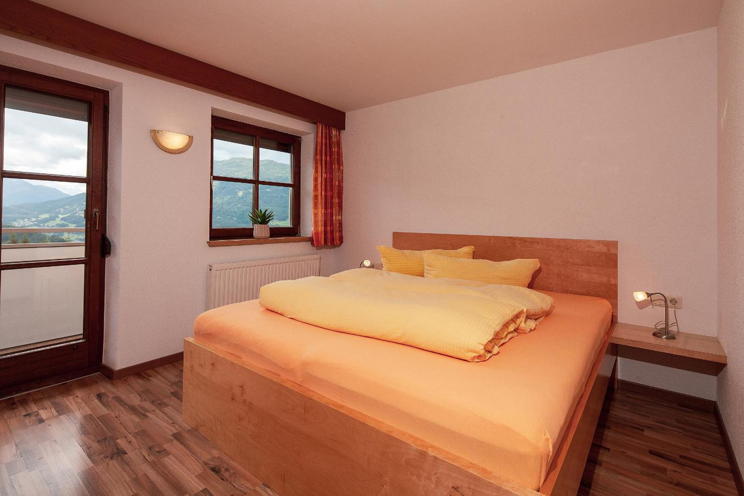 HOLIDAY Apartments