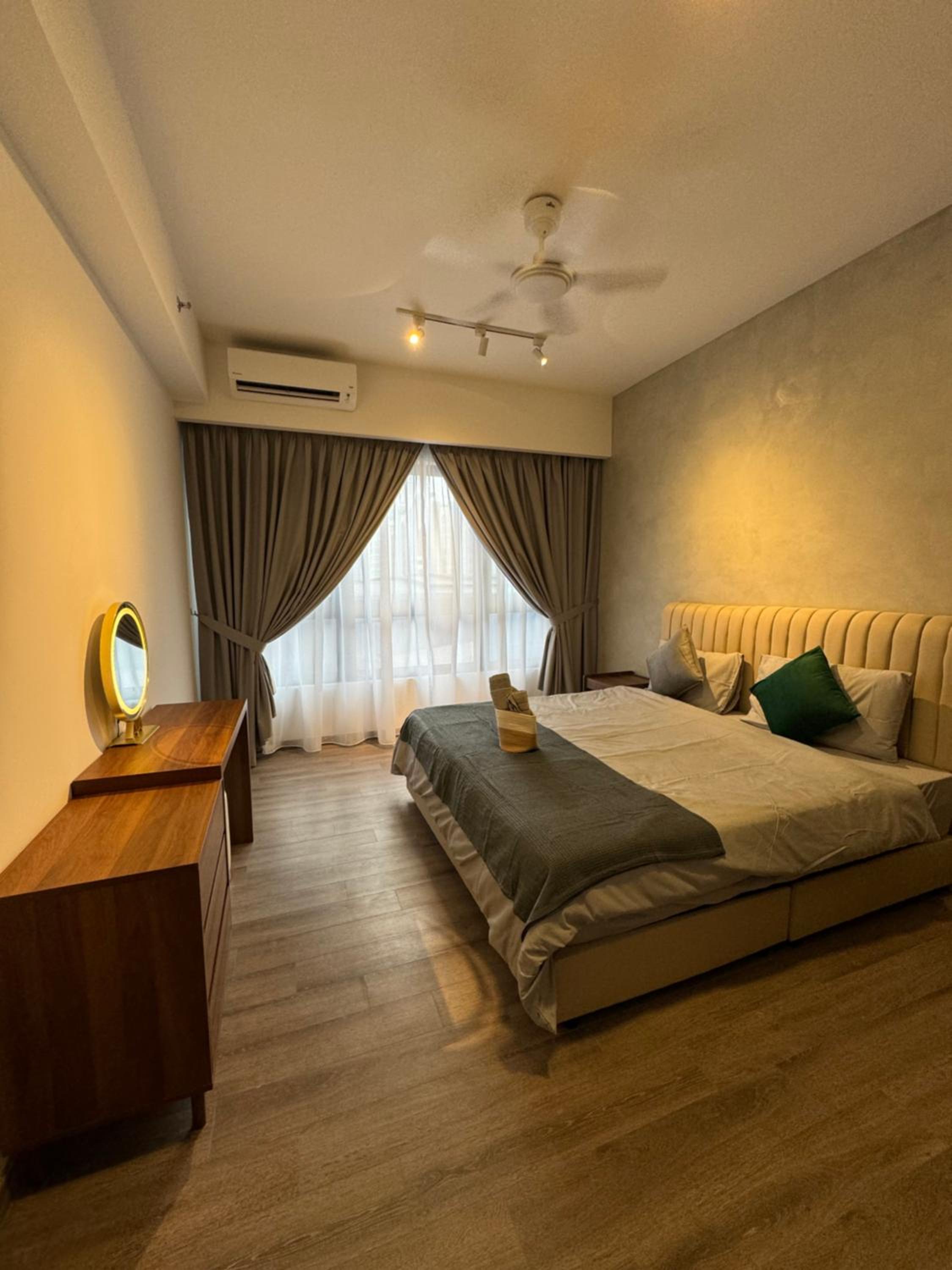 Agile Lux Suites KL