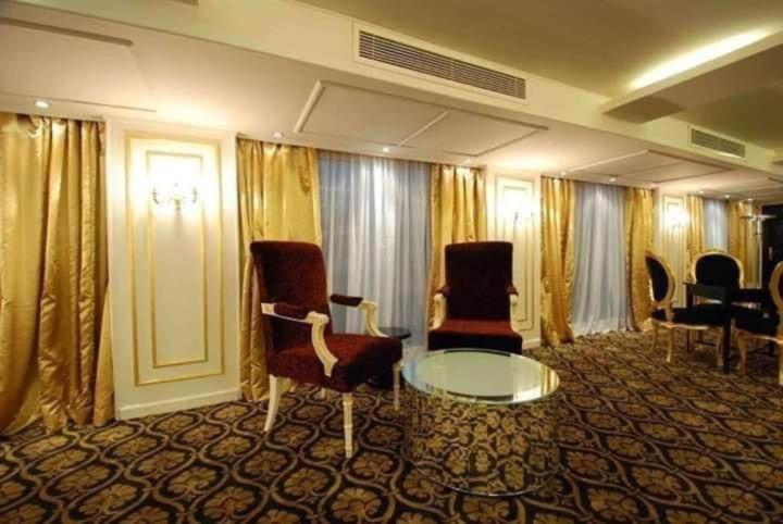 lounge