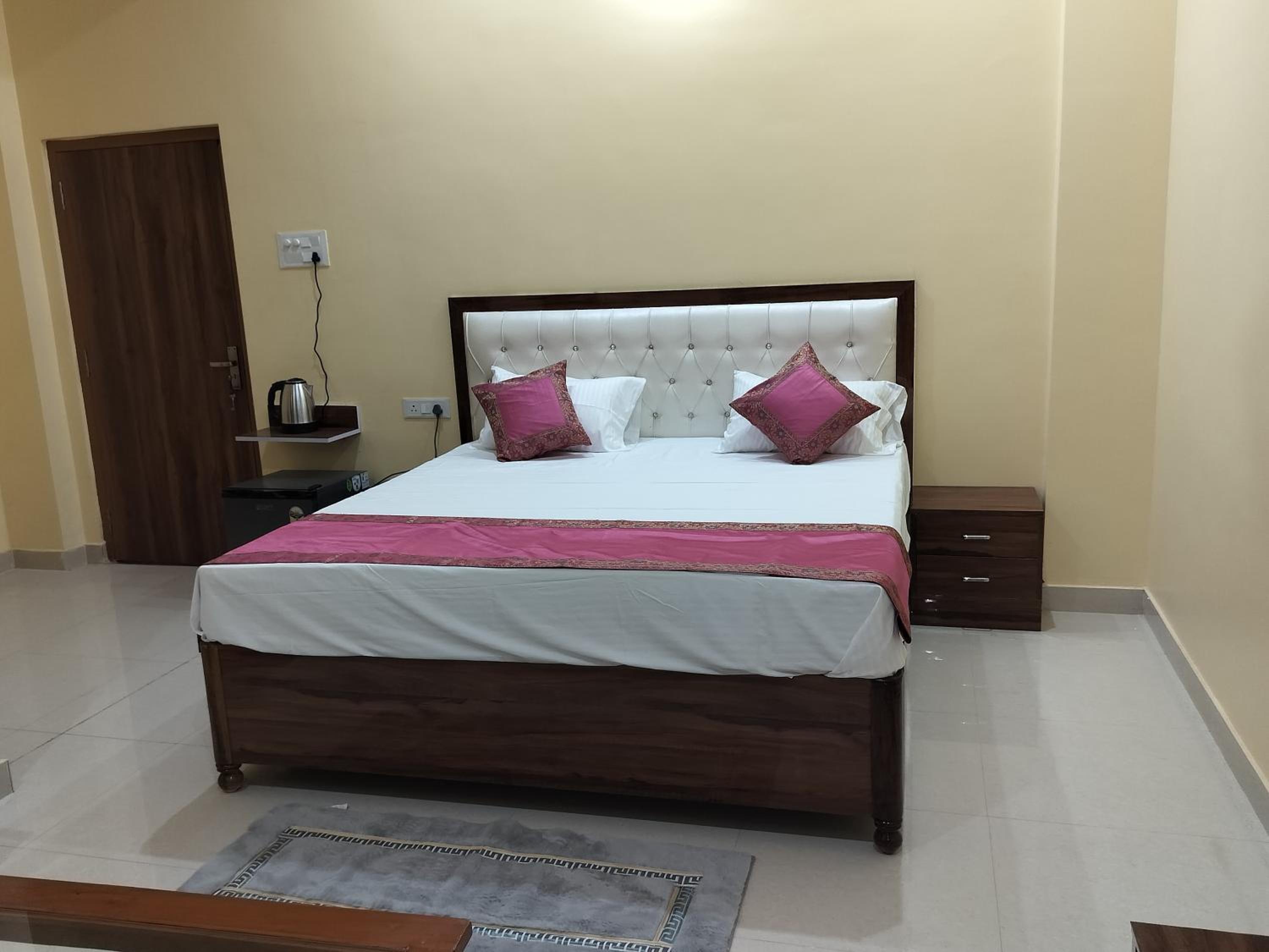 Orange Villa view 4