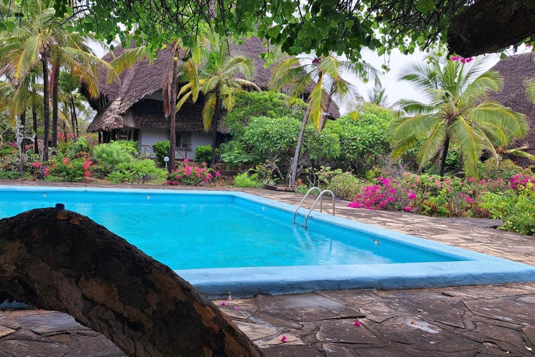 Ocean Villa Watamu - Exclusive Villa in Kenya with Pool and Tropical Garden view 4