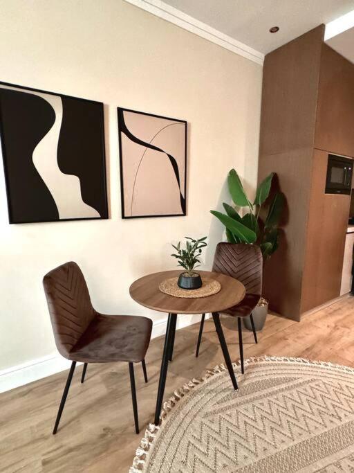 Modern & Cozy Apartment - Malqa
