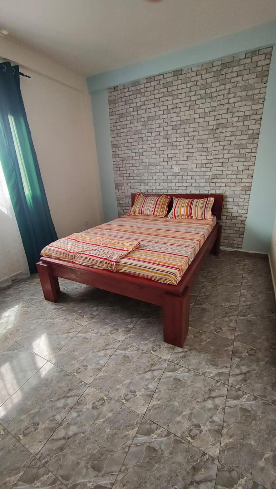 Résidence ethnique moderne NKONGOA