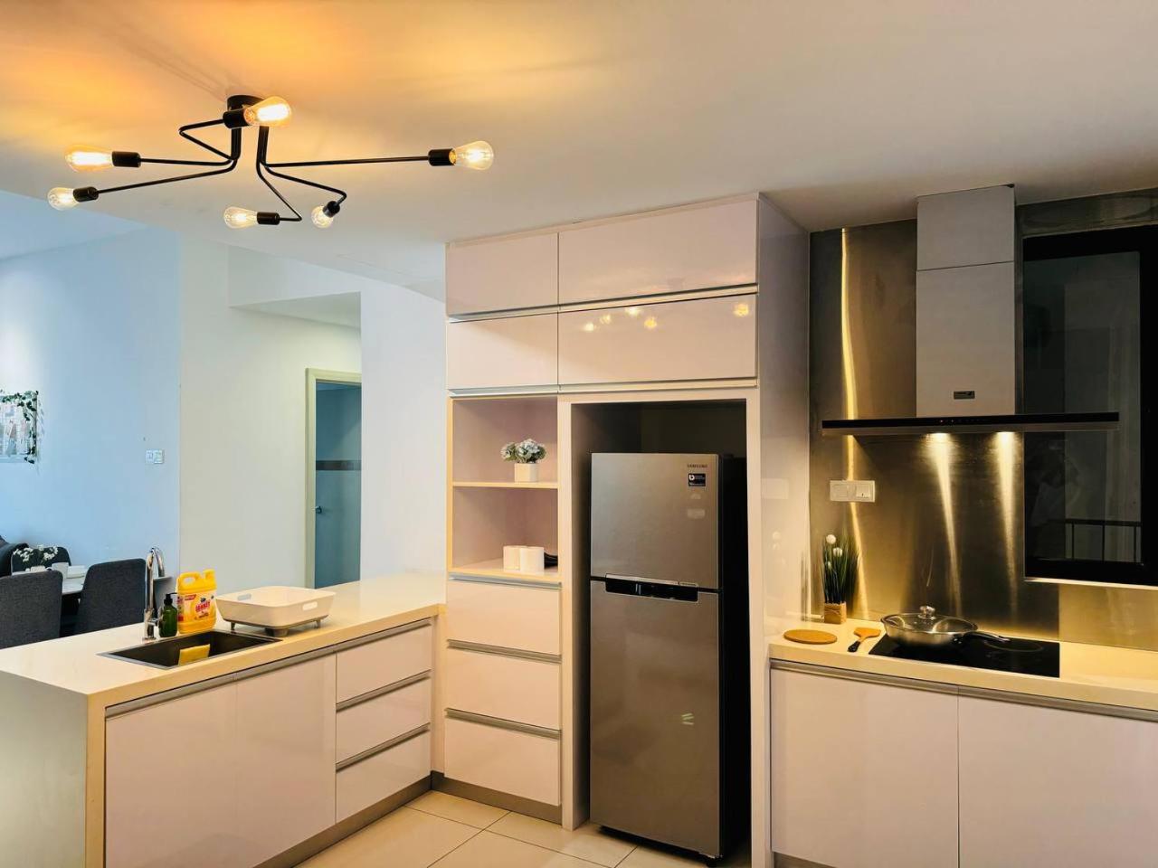 Midvalley Southey High Floor Near Ksl with Mahjong