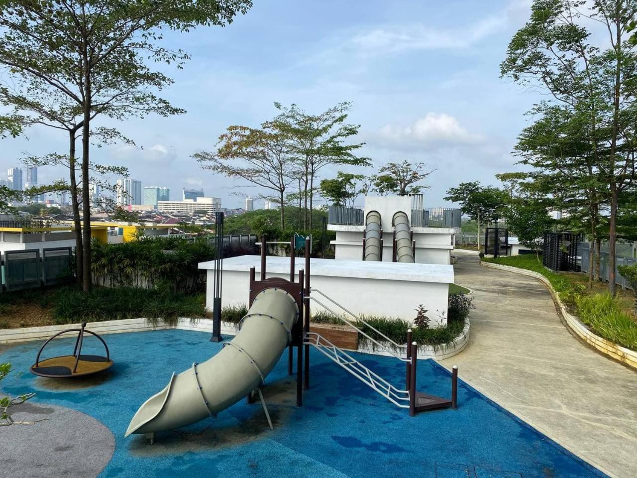 Midvalley Southey High Floor Near Ksl with Mahjong