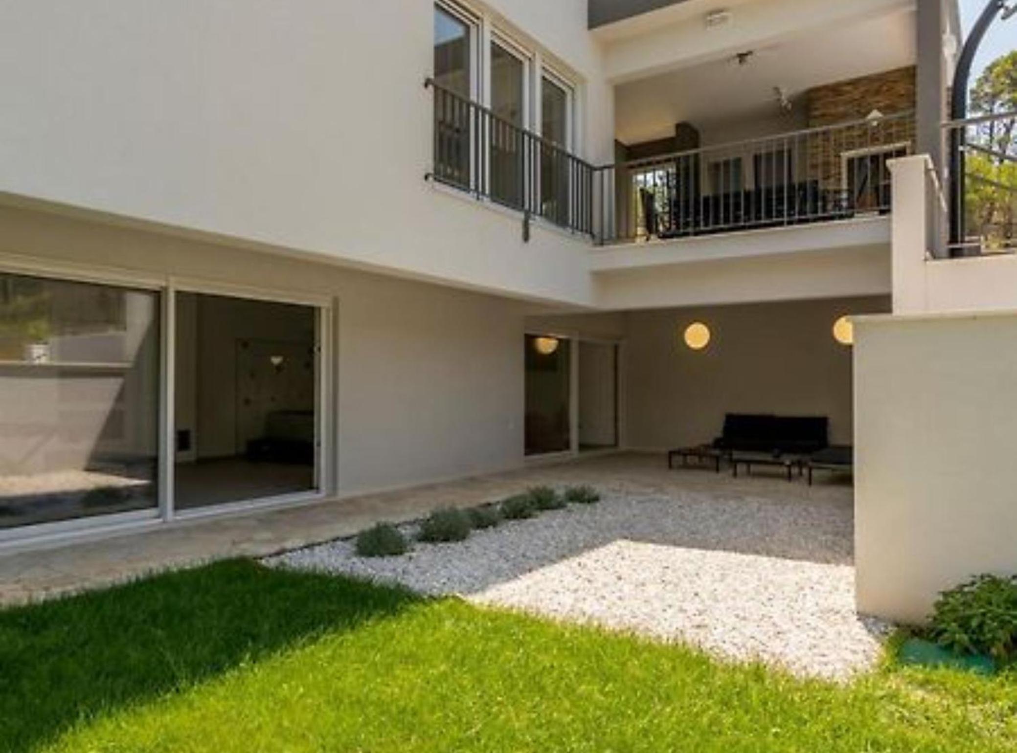 Modern & Stylish Villa with Private Pool view 4