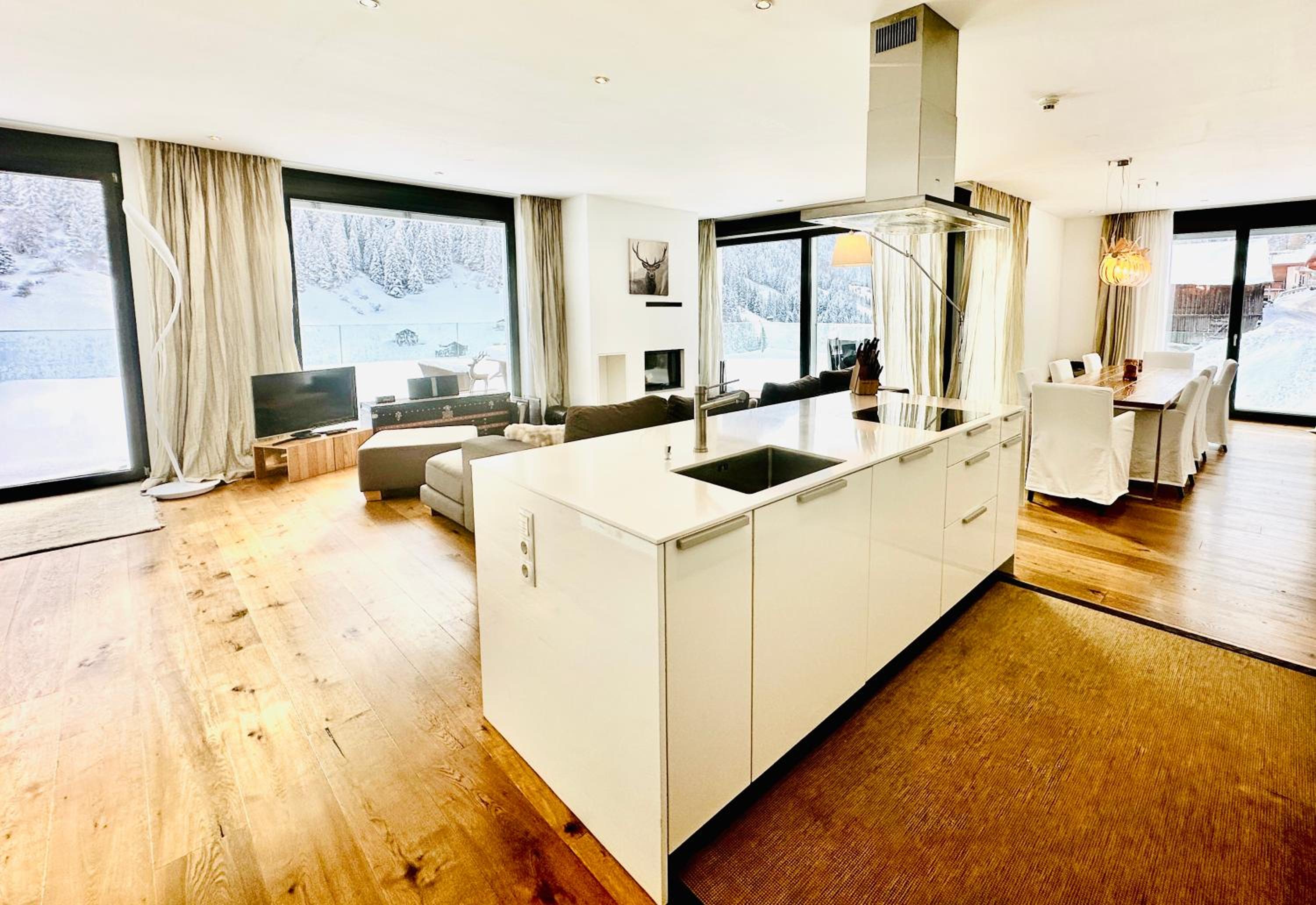 Schooren des Alpes Luxury Penthouses & Apartments with SPA & Pools close Ischgl view 3