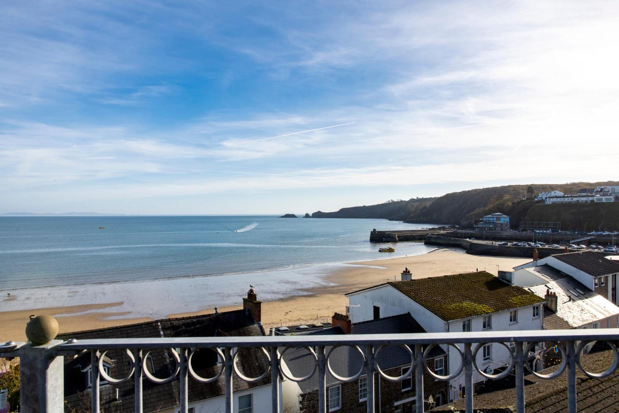 The Chandlery - Panoramic Sea Views with Parking view 4