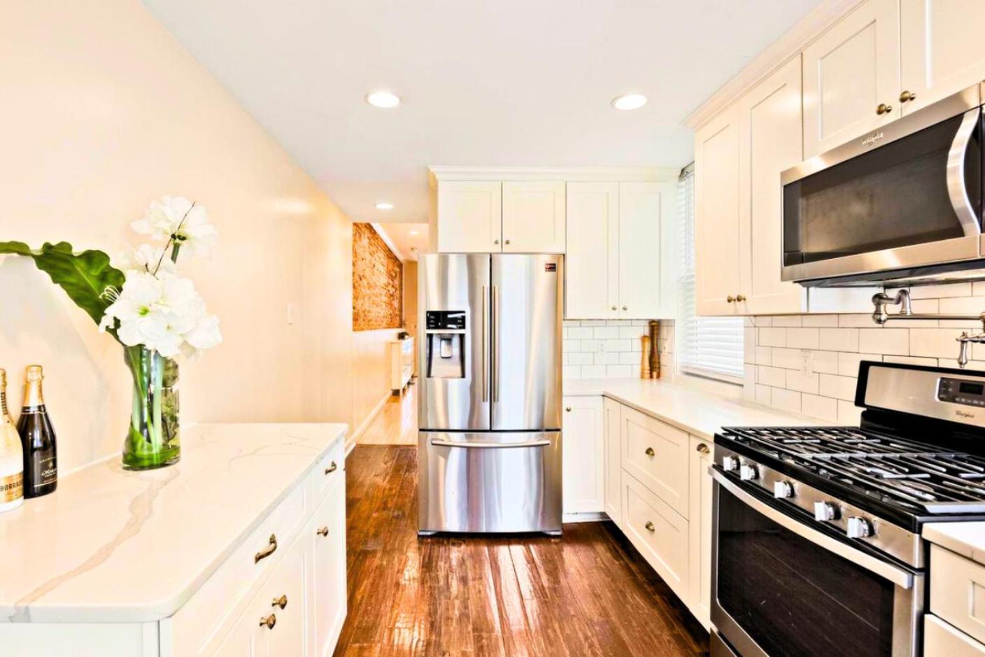 Federal Hill  Inner Harbor Lux Retreat, Sleeps 6 - Property Image 1