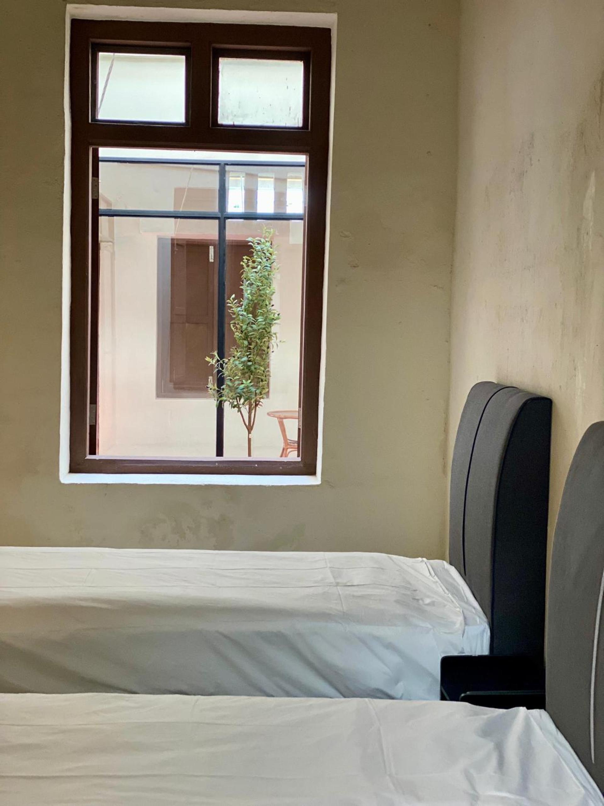 Melayu Villa by Aayu - 8 mins walk to Armenian St photo 6